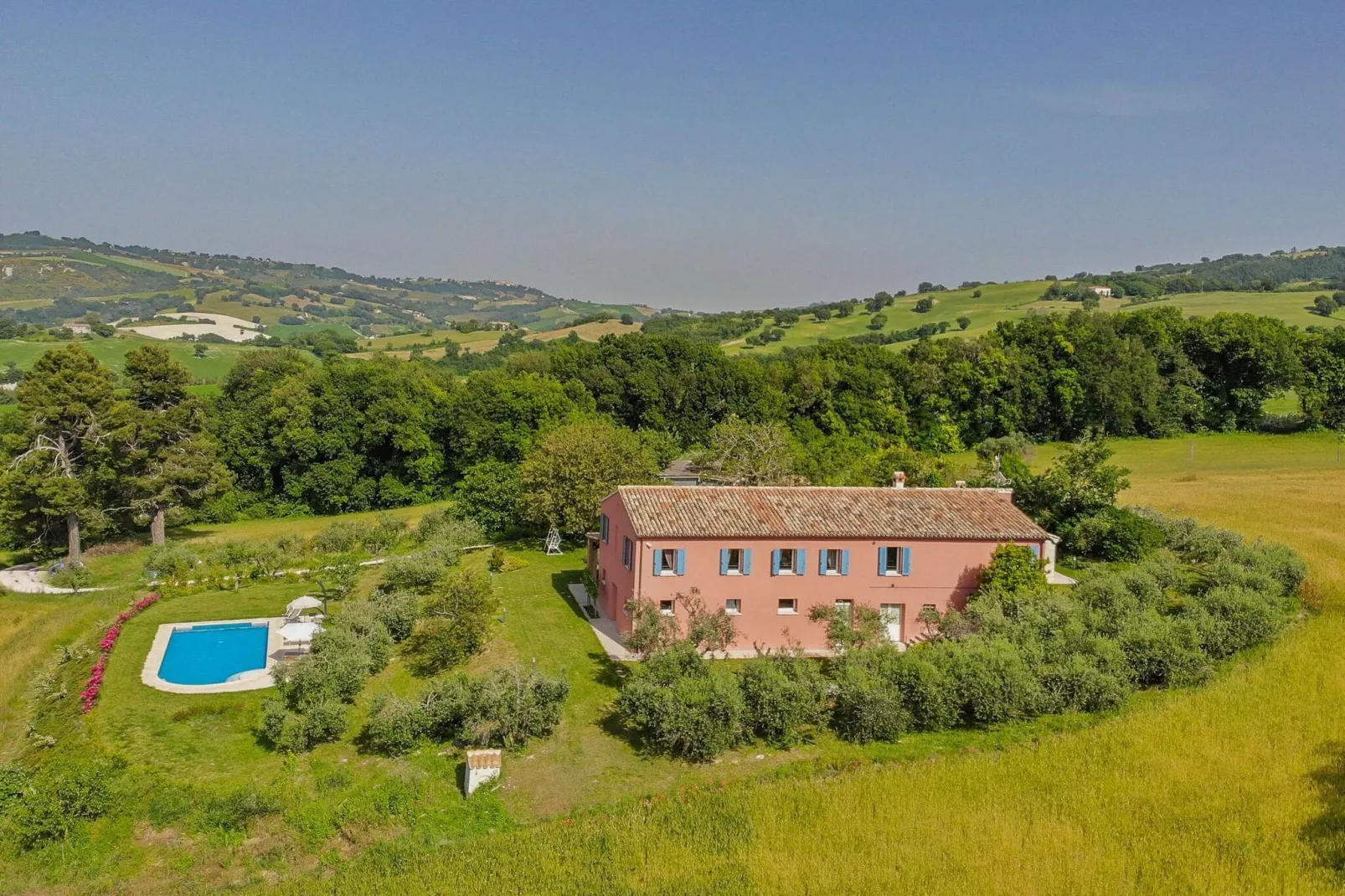 Villa Cucco-Gebieden zomer 1km