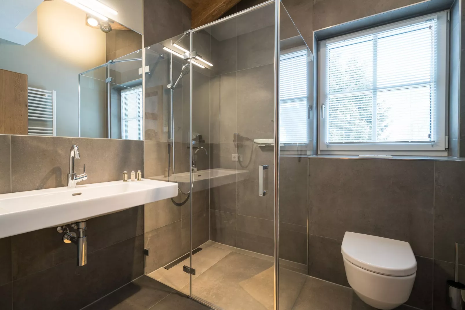 Chalet Schneeflocke Leogang-Badkamer
