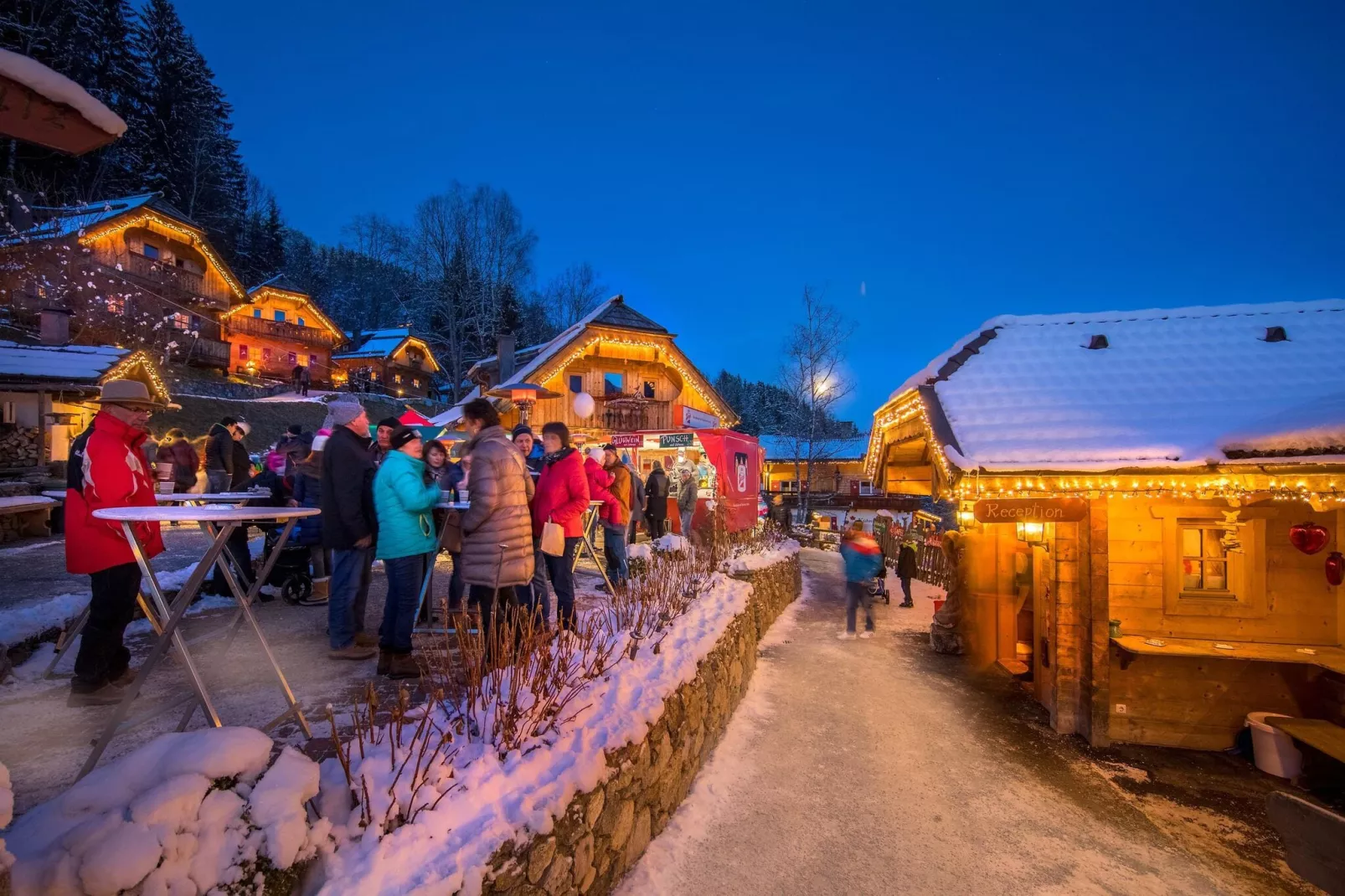 Naturdorf Oberkühnreit - Chalet Oberkühnreit-Parkfaciliteiten