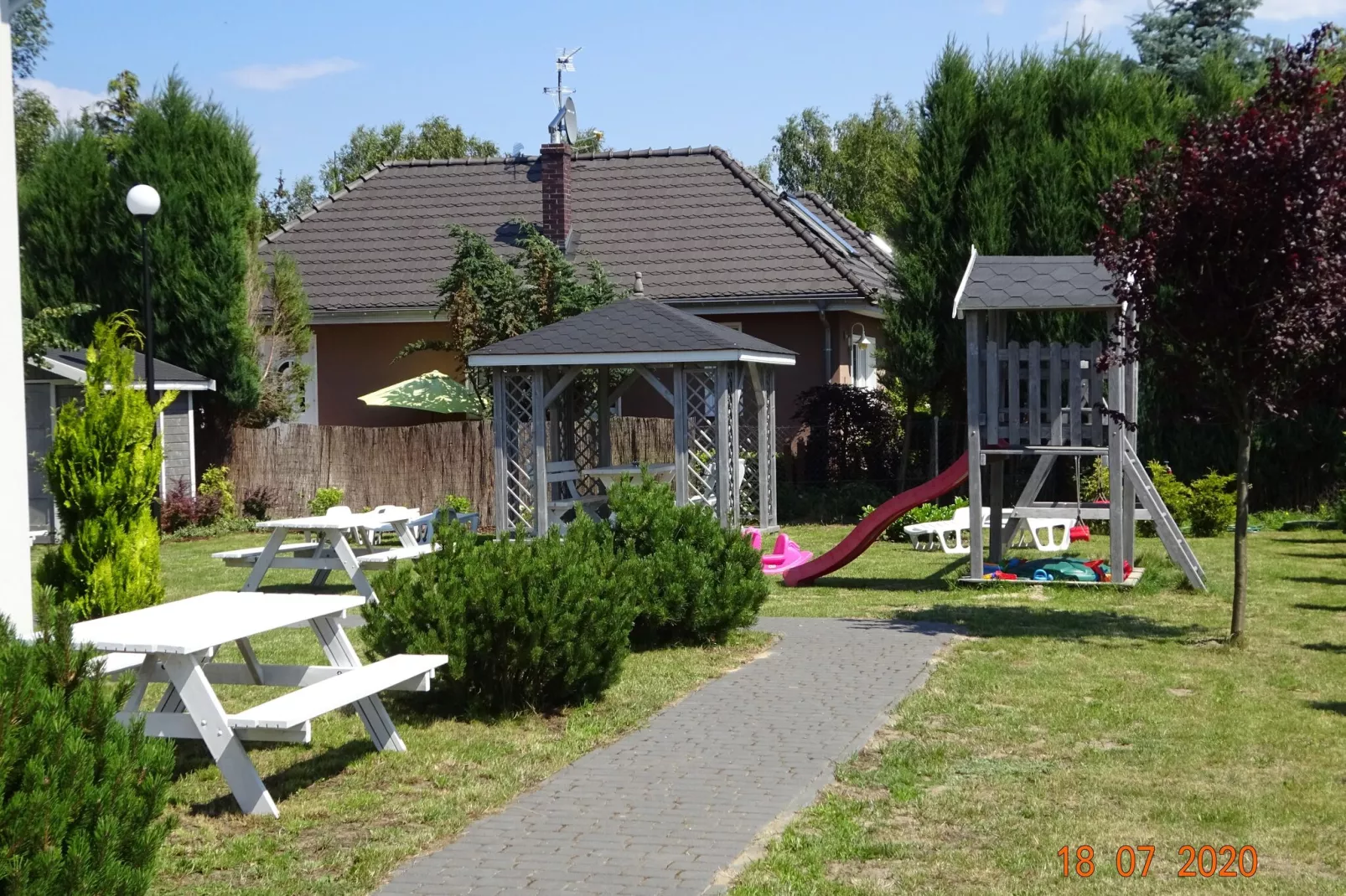 Dom wakacyjny w Wisełce dla 12 osób-Tuinen zomer