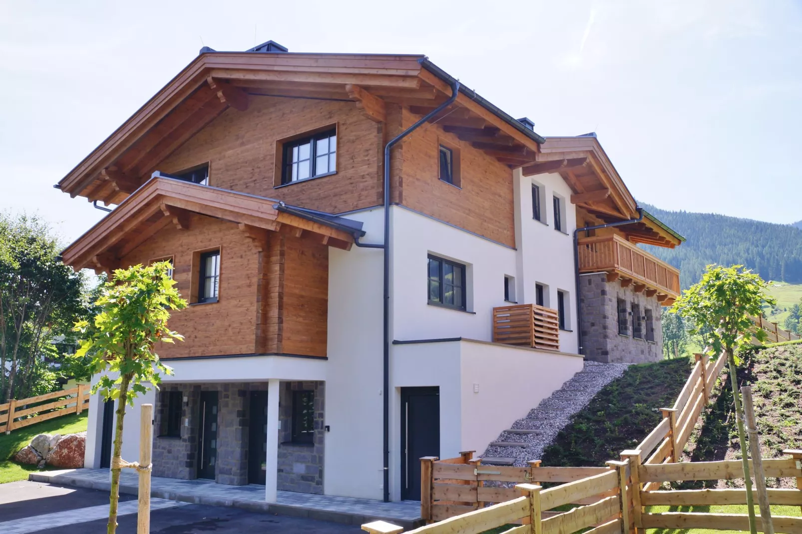 Chalet Schneeflocke Leogang-Buitenkant zomer