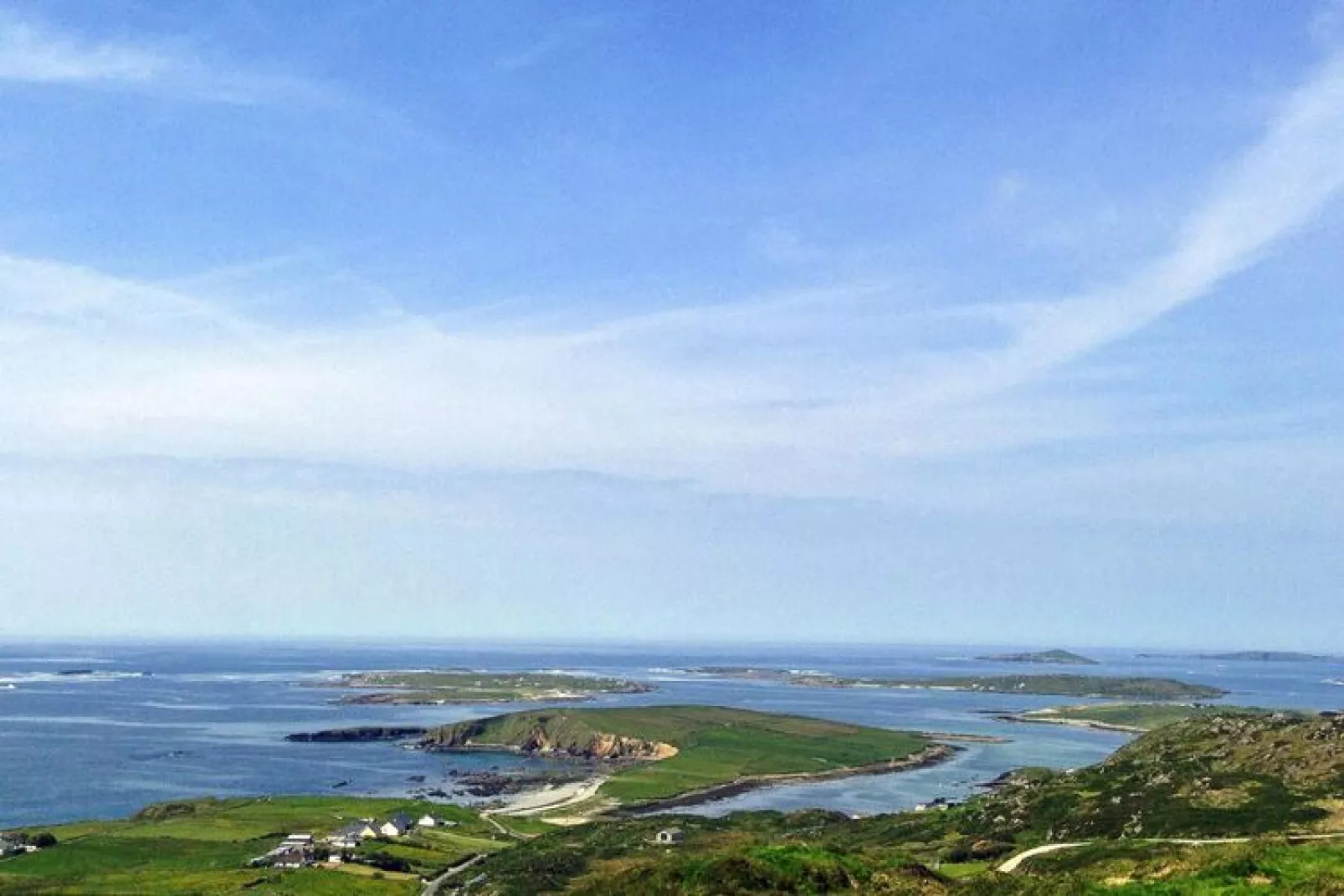 Cottage in Clifden Co Galway in Ireland-Waterzicht