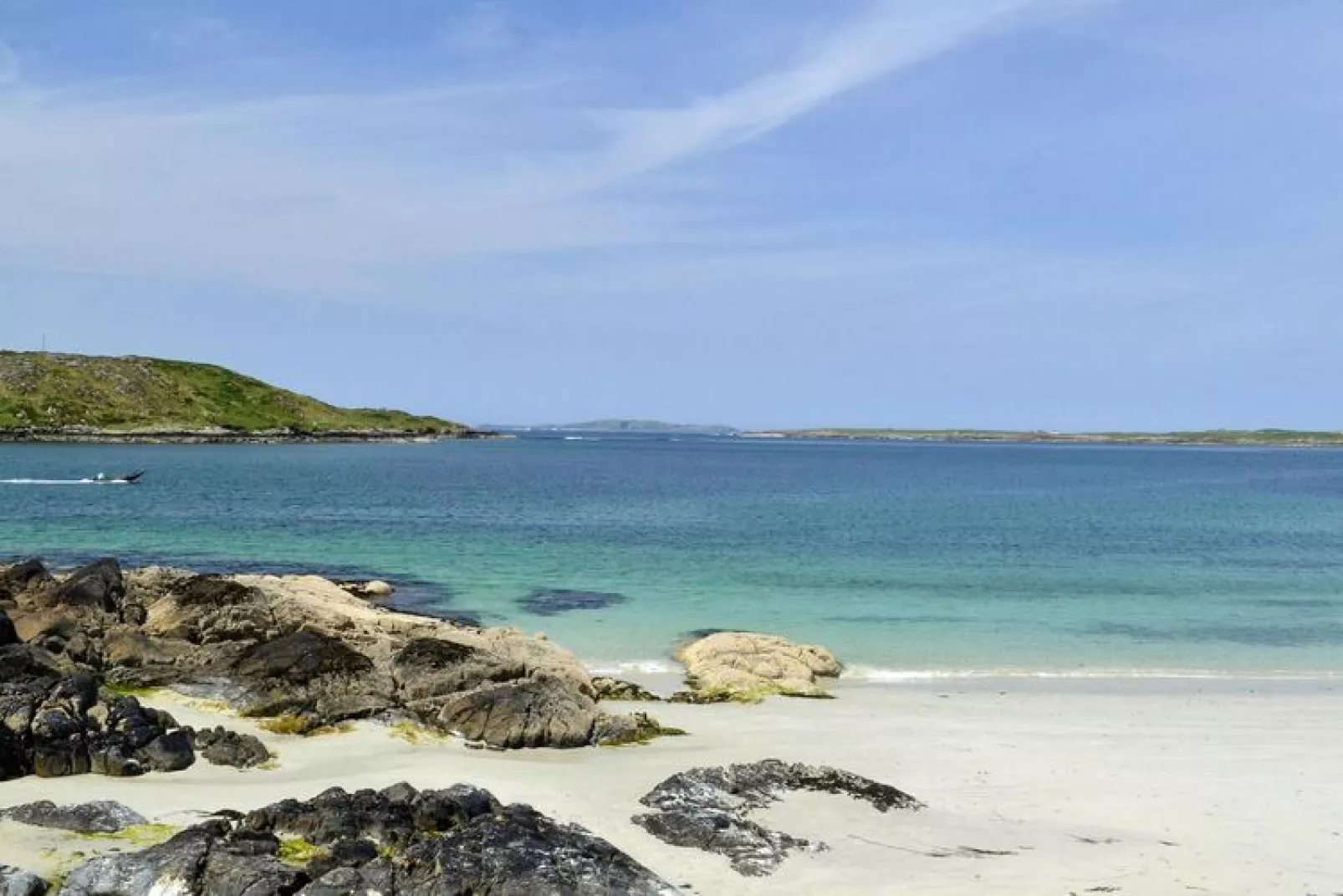 Cottage in Clifden Co Galway in Ireland-Waterzicht