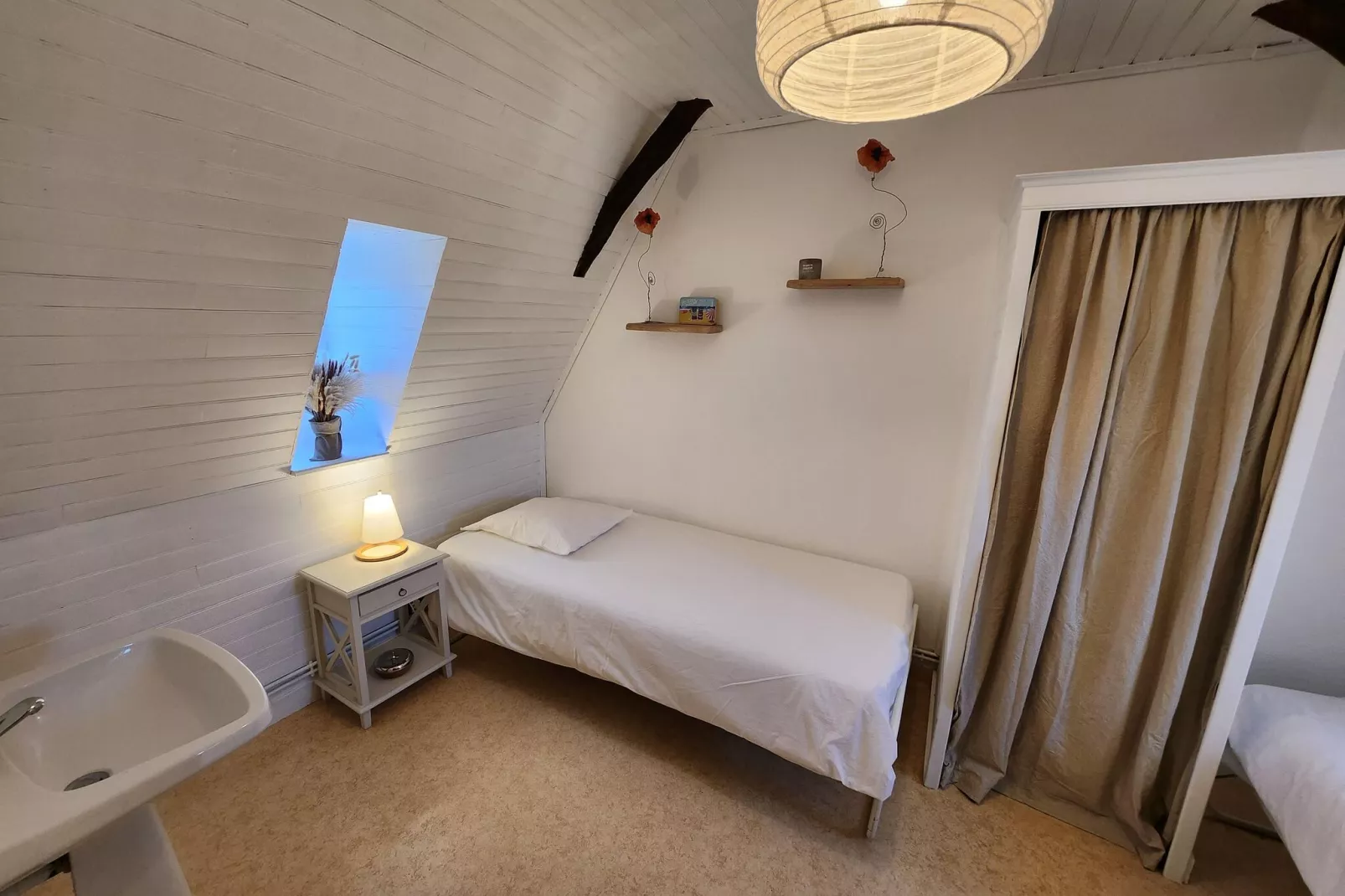 Maison Tamniès-Slaapkamer