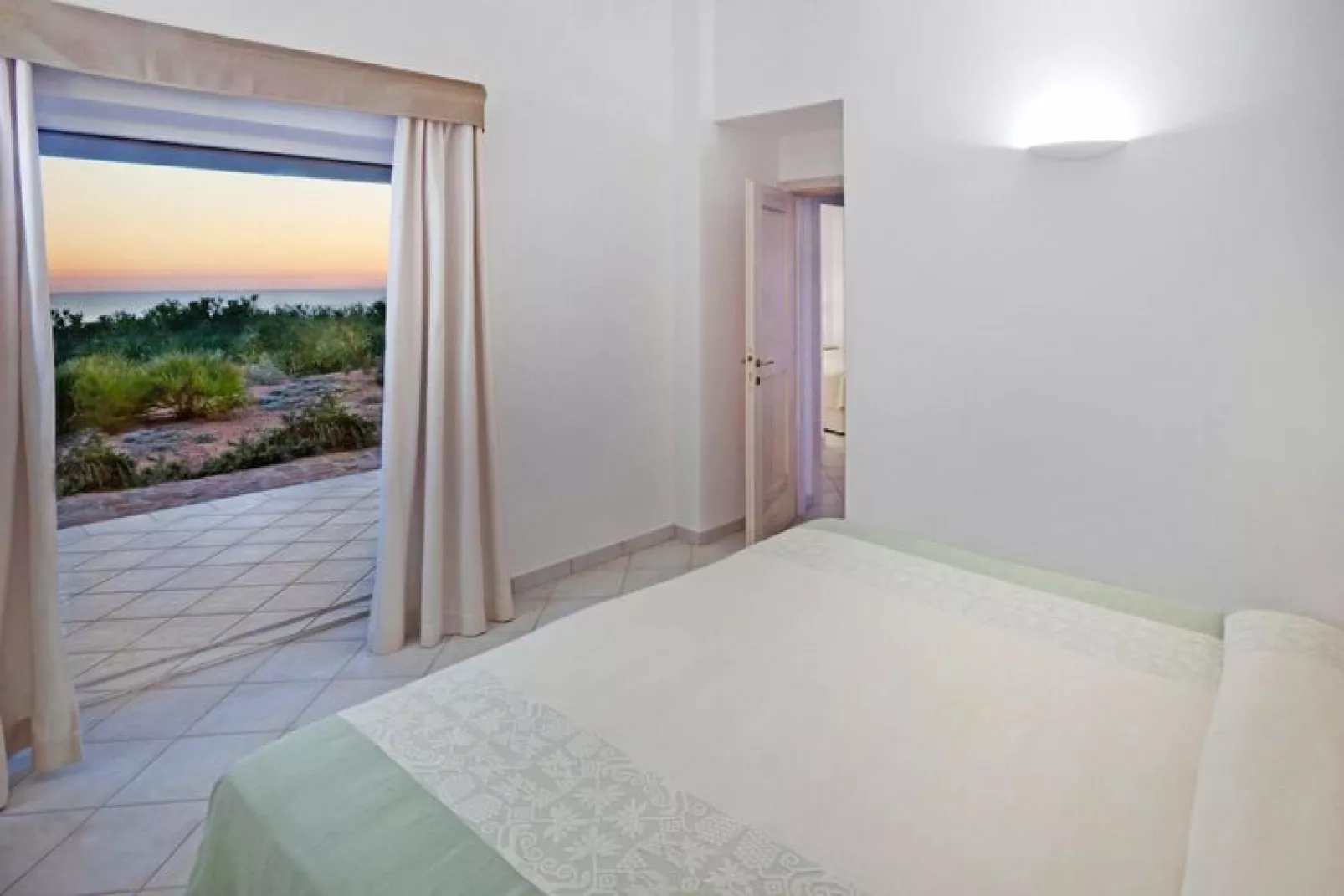 Villas Torreruja, Isola Rossa Trinità-Villa Romasinu-Slaapkamer