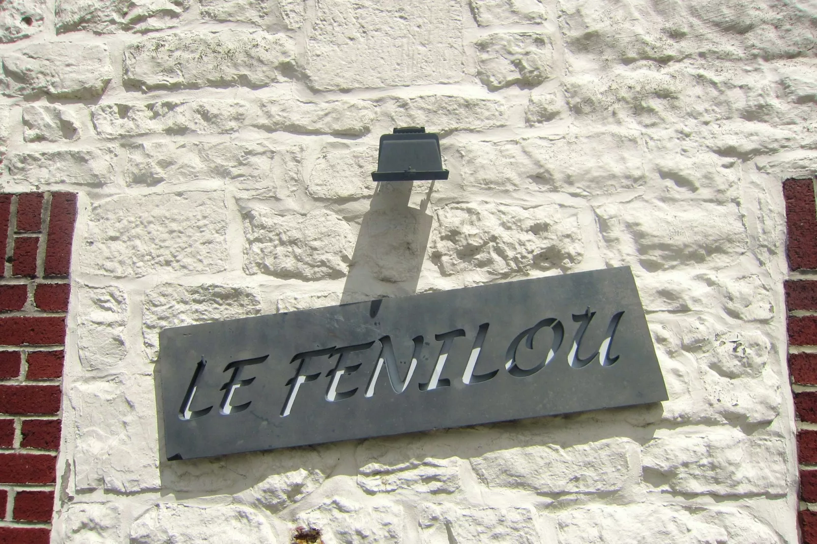 Le Fenilou-Buitenkant zomer