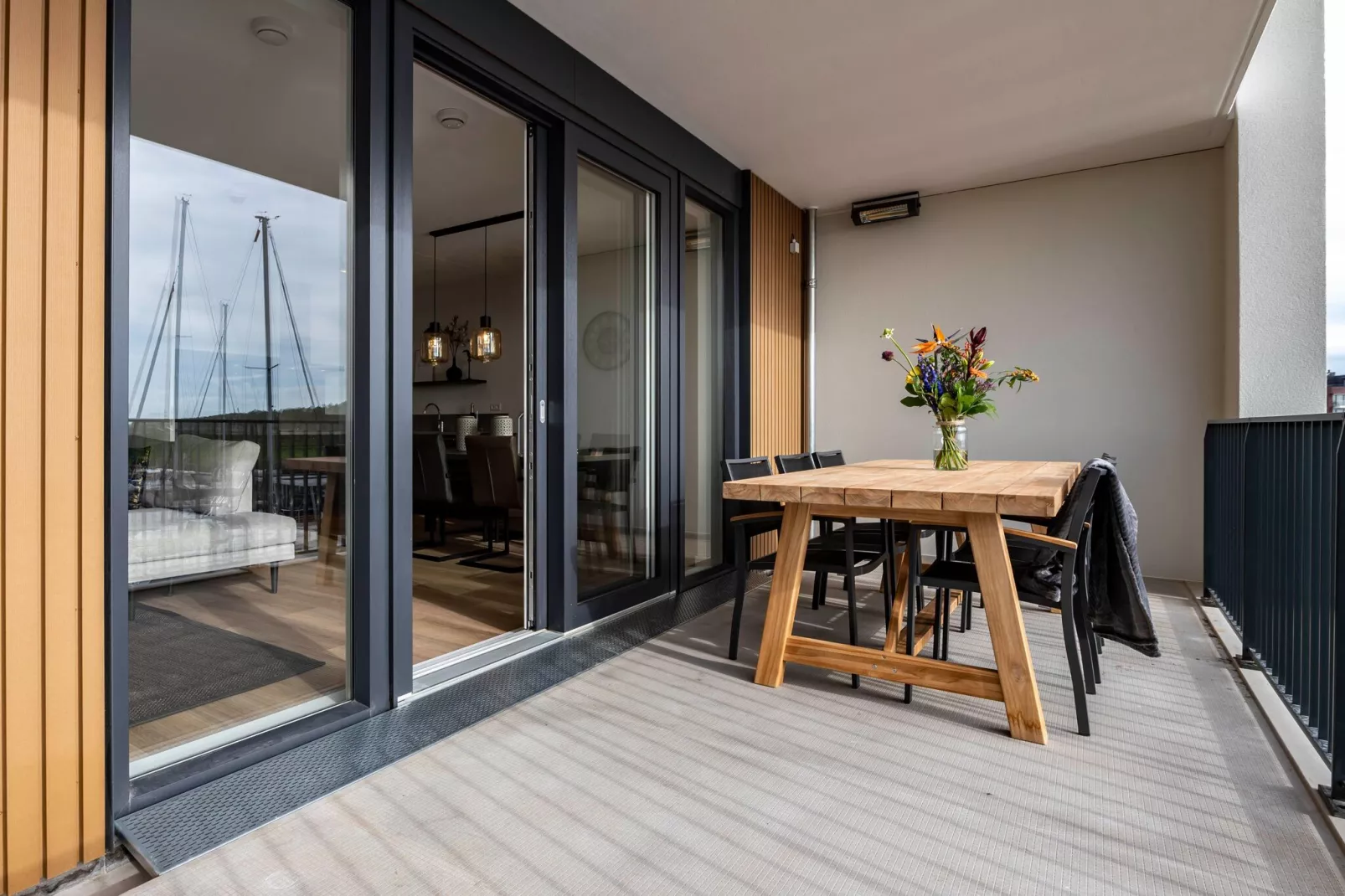 Harbour Loft 1i Résidence Marina havenzicht-Terrasbalkon