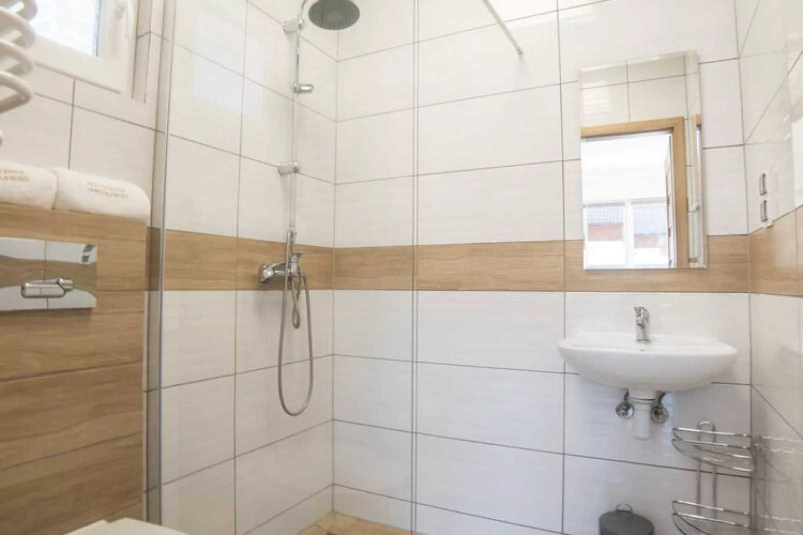 Apartament 7-osobowy parter Przystanek Jarosławiec-Badkamer