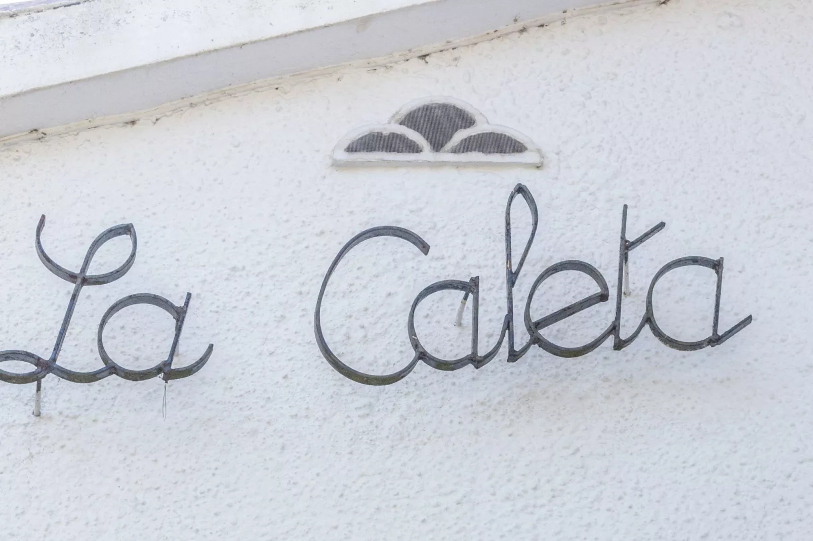 La Caleta-Sfeer