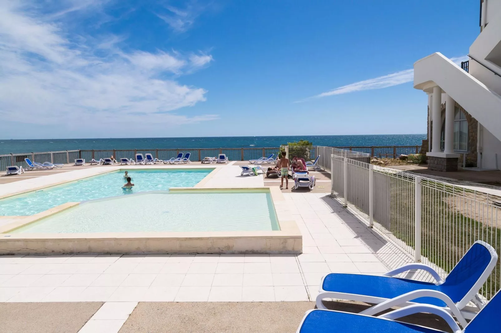 Résidence Valentin Plage 3-Zwembad