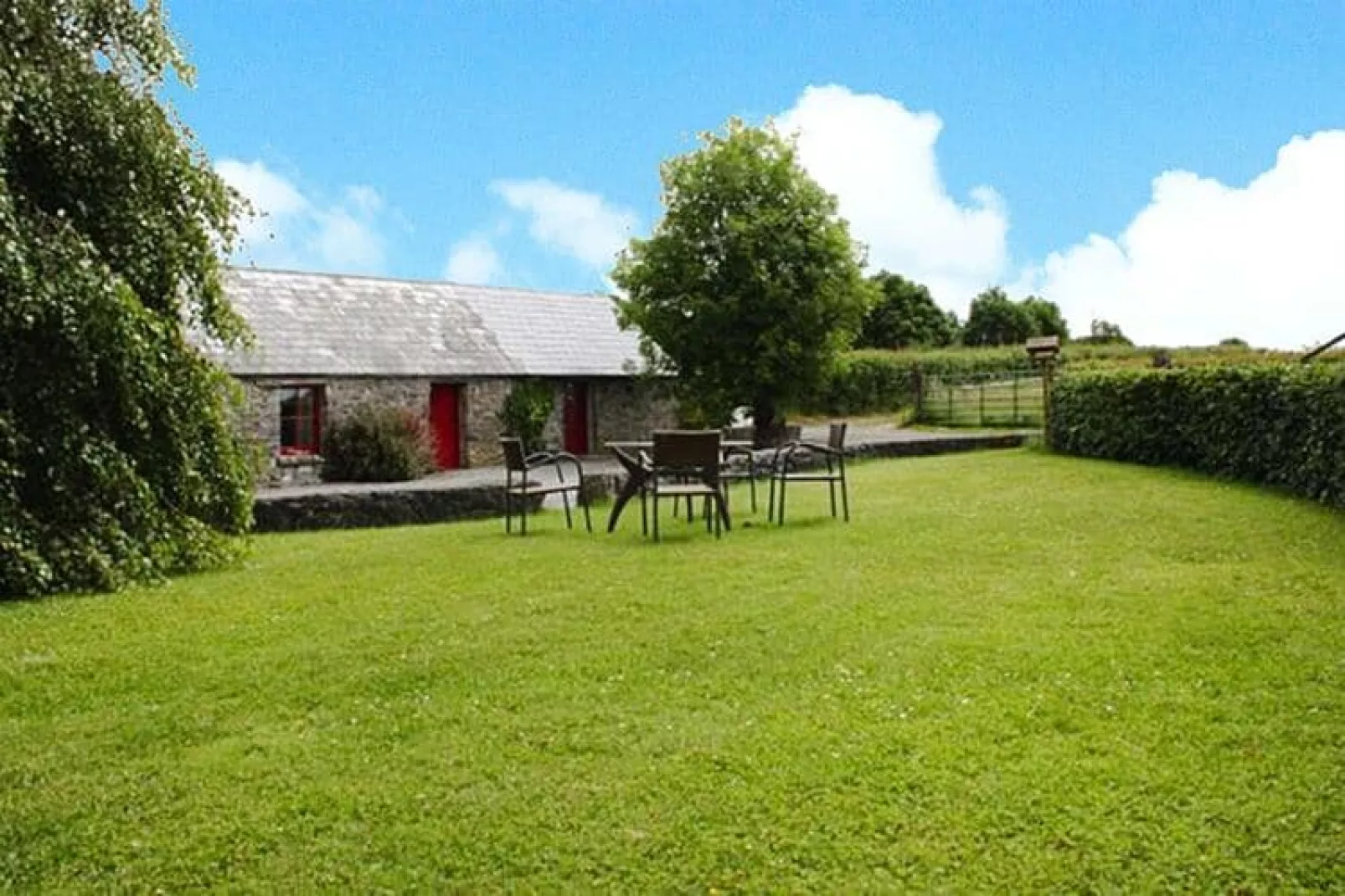 The Stables Cottage Terryglass Co Tipperary-Tuinen zomer