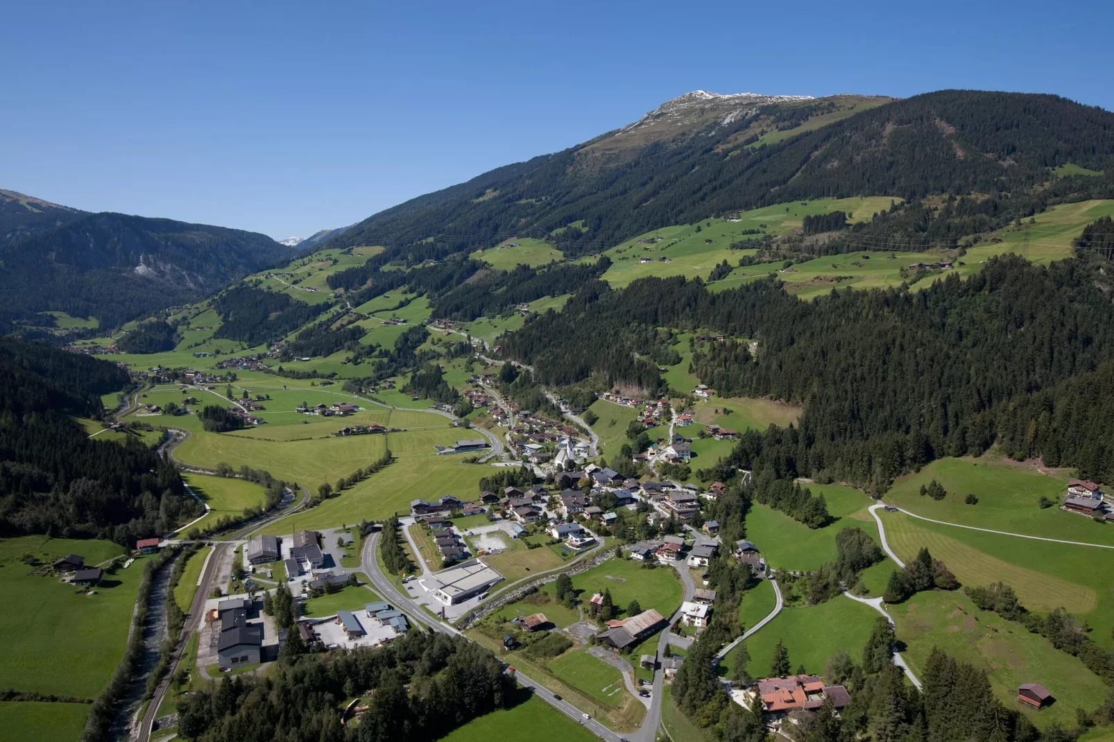 Kirchstubn- Top 2 und Top 3 - große Wohnung-Gebieden zomer 1km