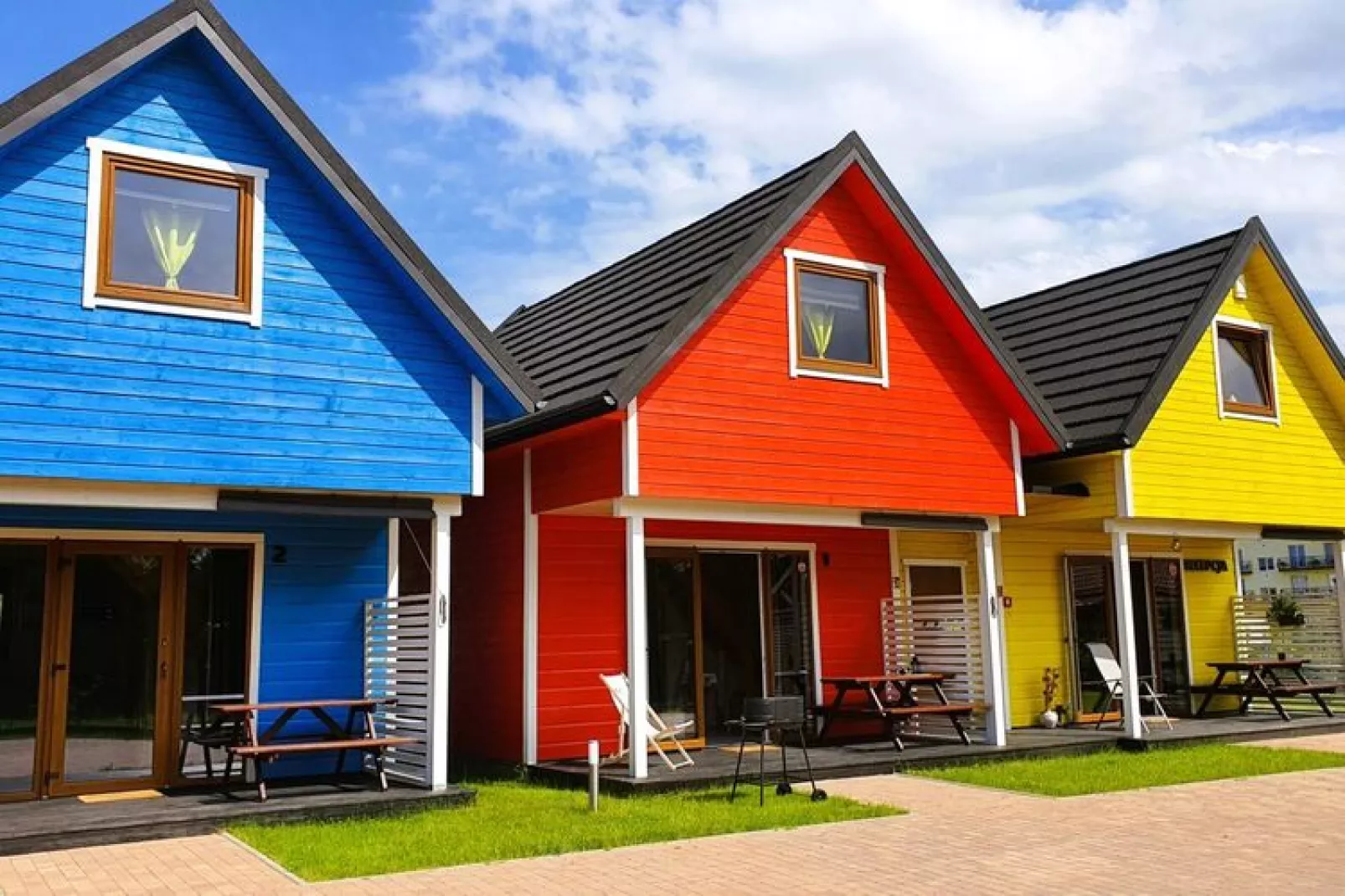 Kolorowe domki - domek 6-osobowy
