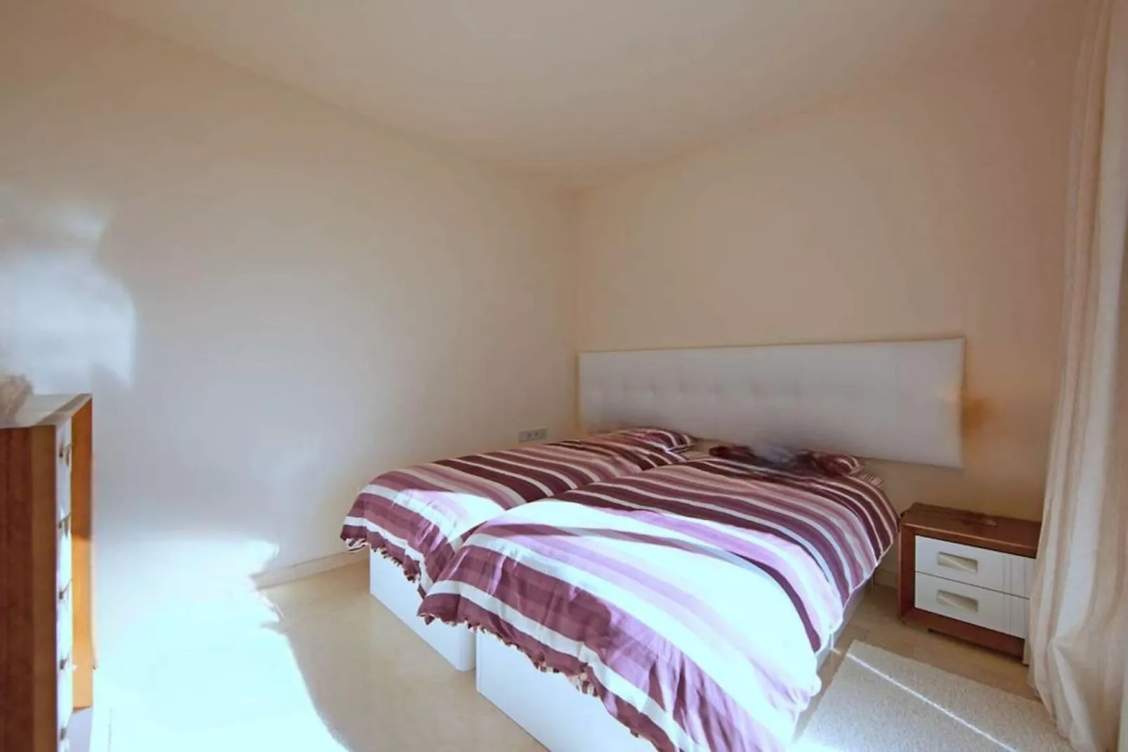 Urbanización Alanda Los Flamingos-Slaapkamer