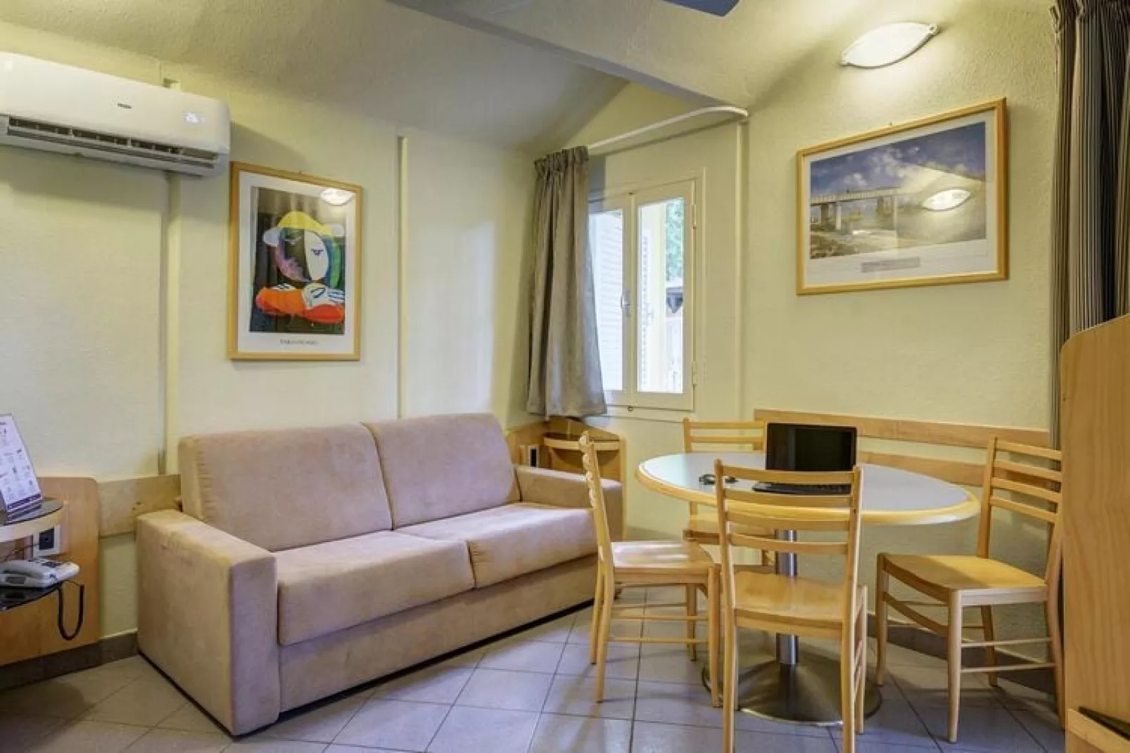 Holiday resort Riva degli Etruschi San Vincenzo-Ville Medium Trilo-VERDELLO 200 m dal mare-Woonkamer