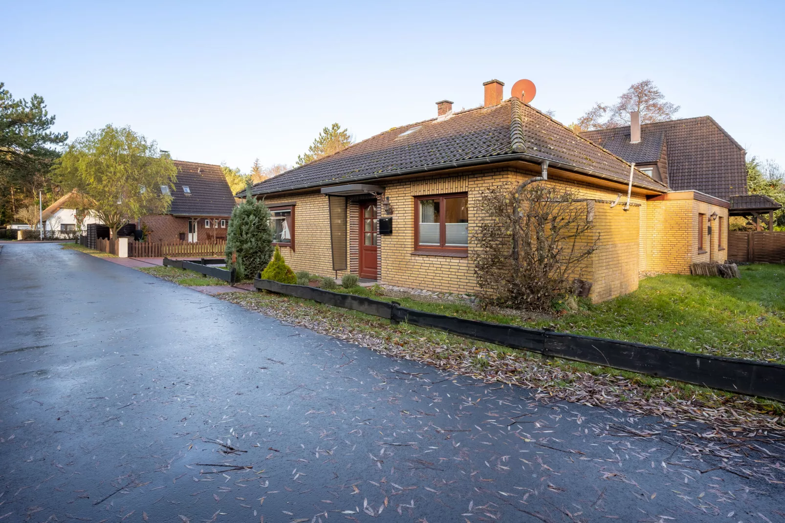Haus zur alten Mühle-Buitenkant zomer