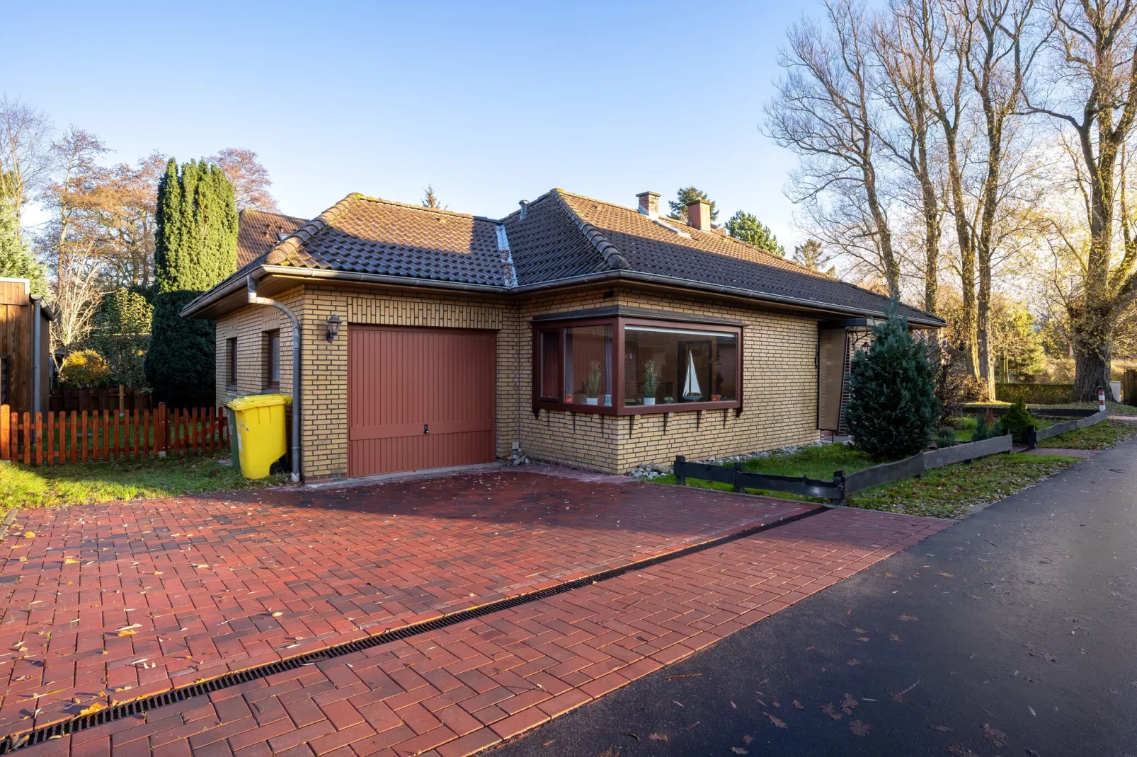 Haus zur alten Mühle-Buitenkant zomer