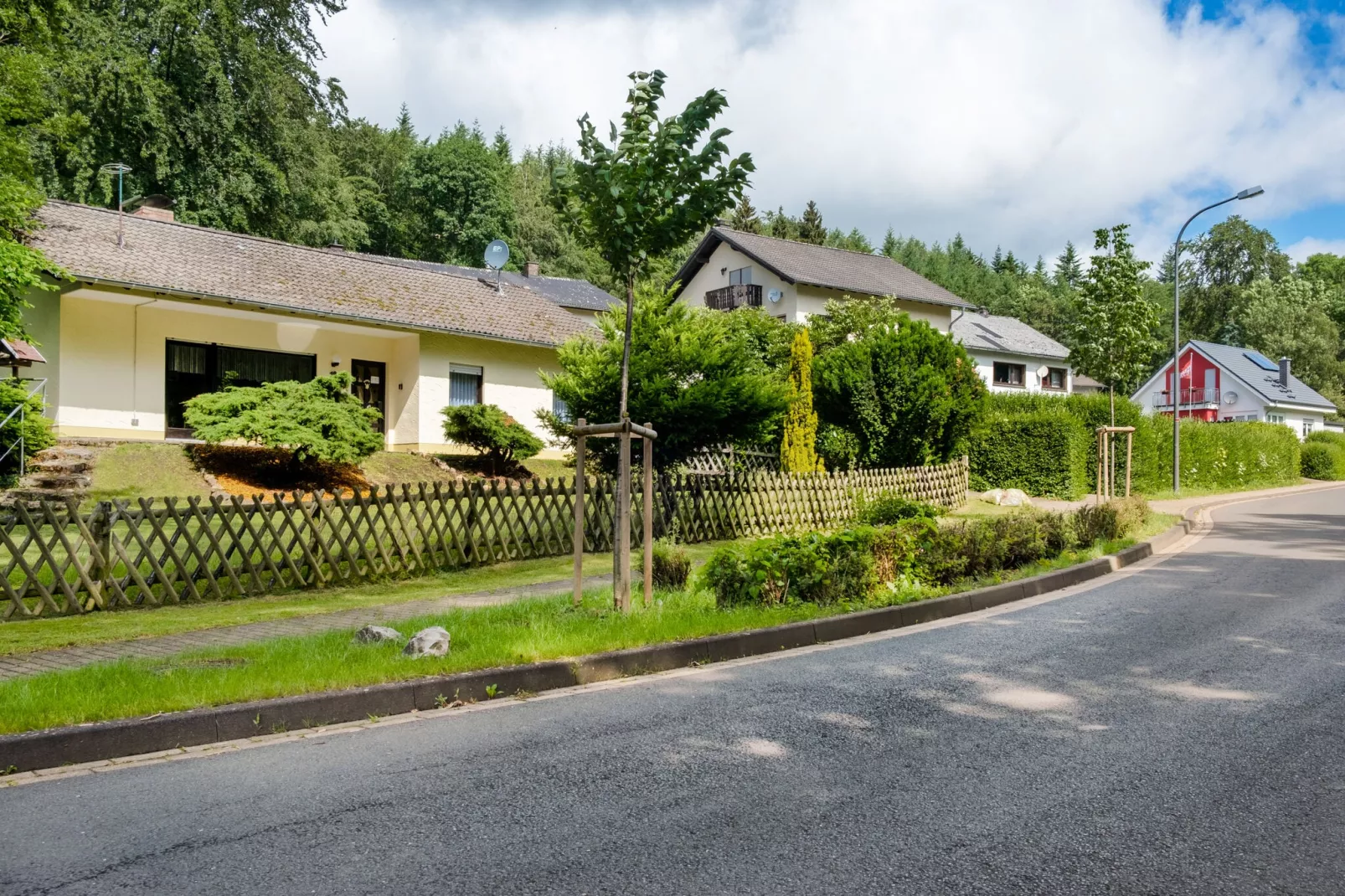 Eifel-Ferienhaus Rita Romag-Buitenkant zomer