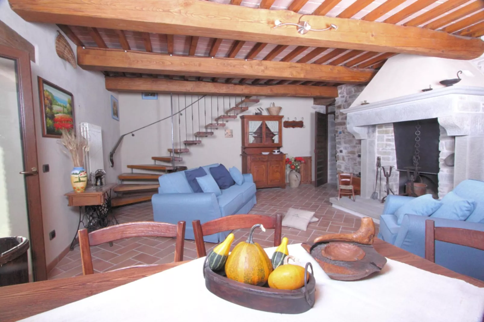 La Rocca Estate-Woonkamer