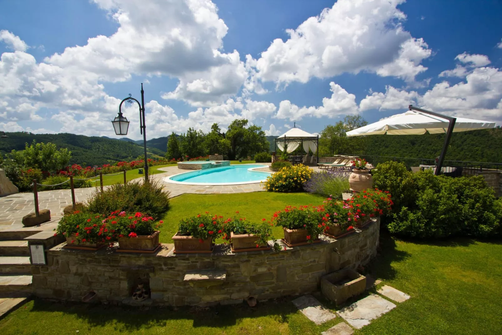 La Rocca Autunno-Tuinen zomer
