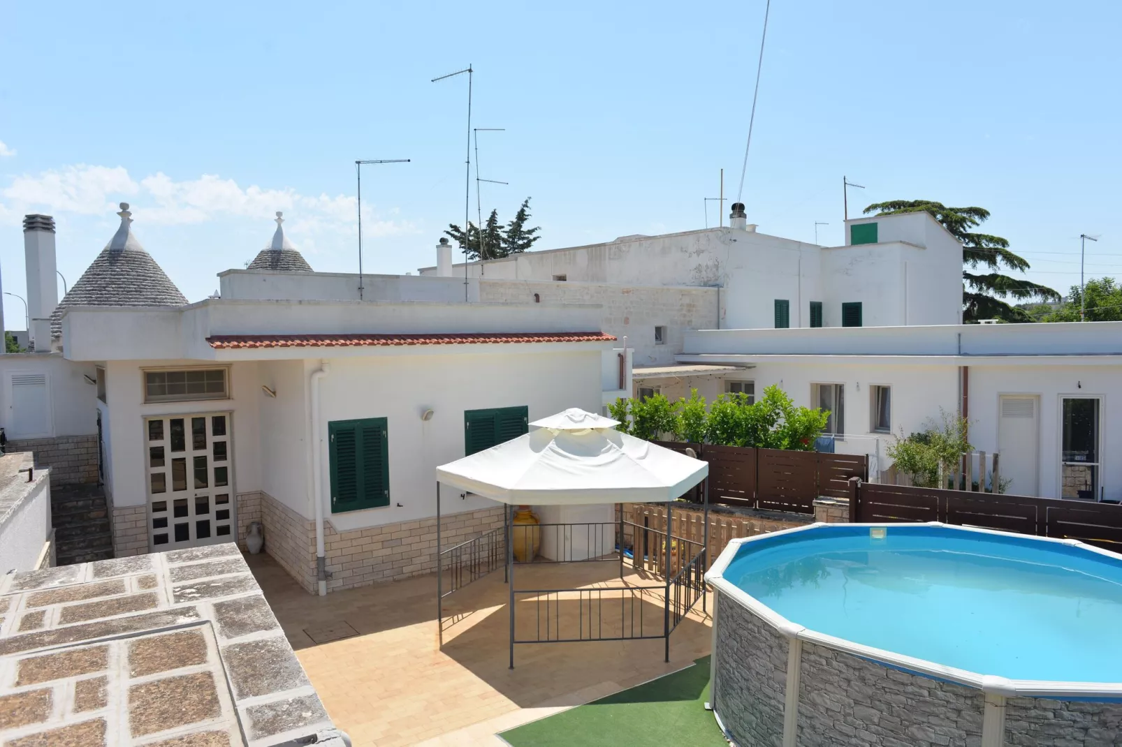 Trullo Cittadino Cisternino-Terrasbalkon