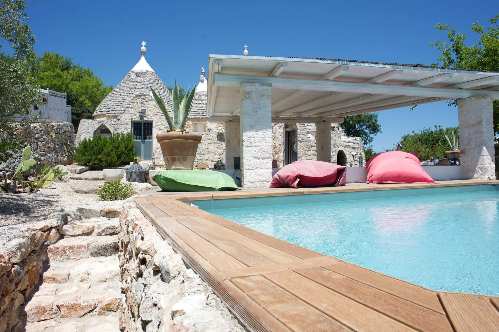 Tenuta Bianca Ostuni-Tuinen zomer