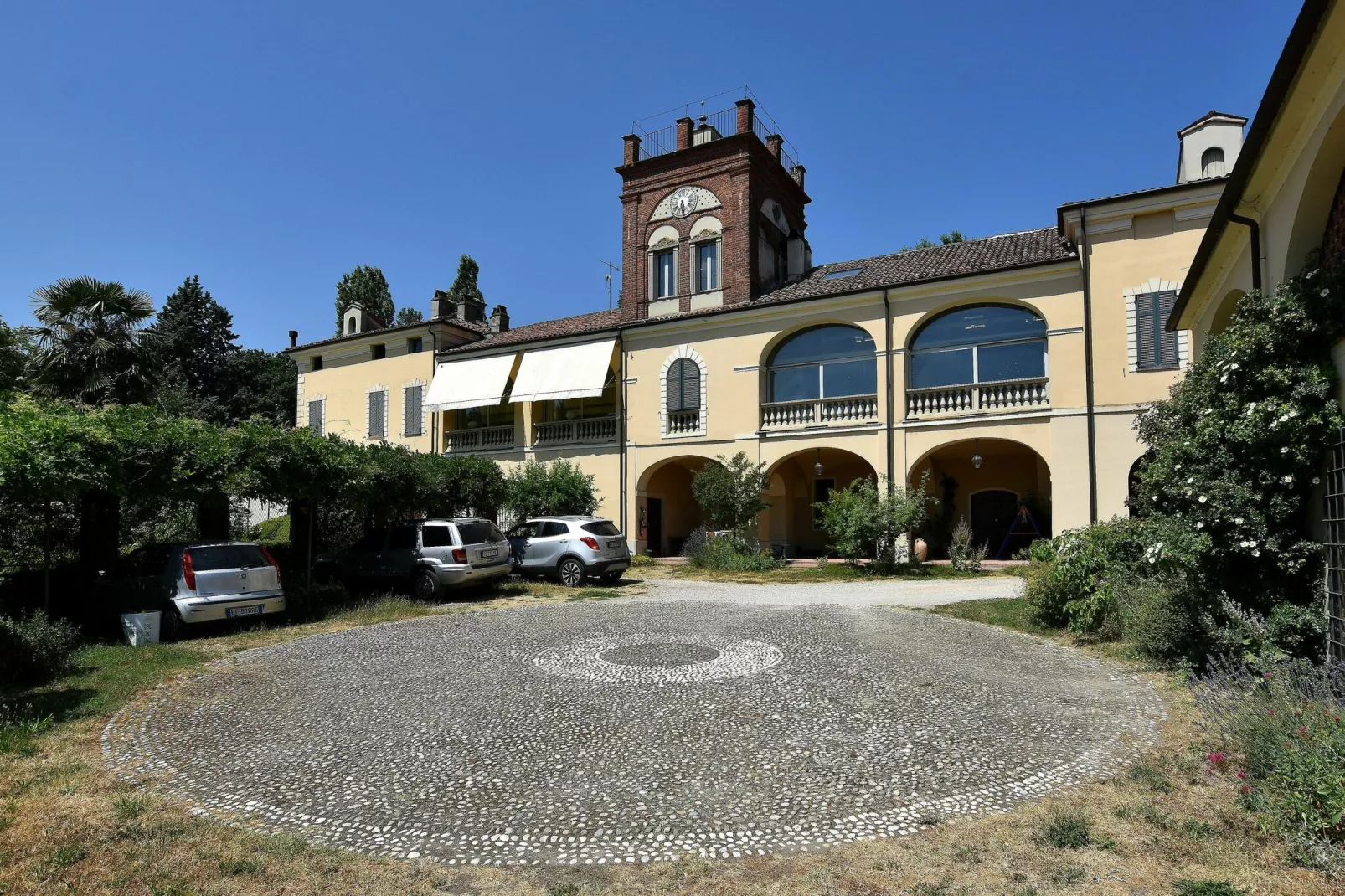 Antica Residenza-Buitenkant zomer