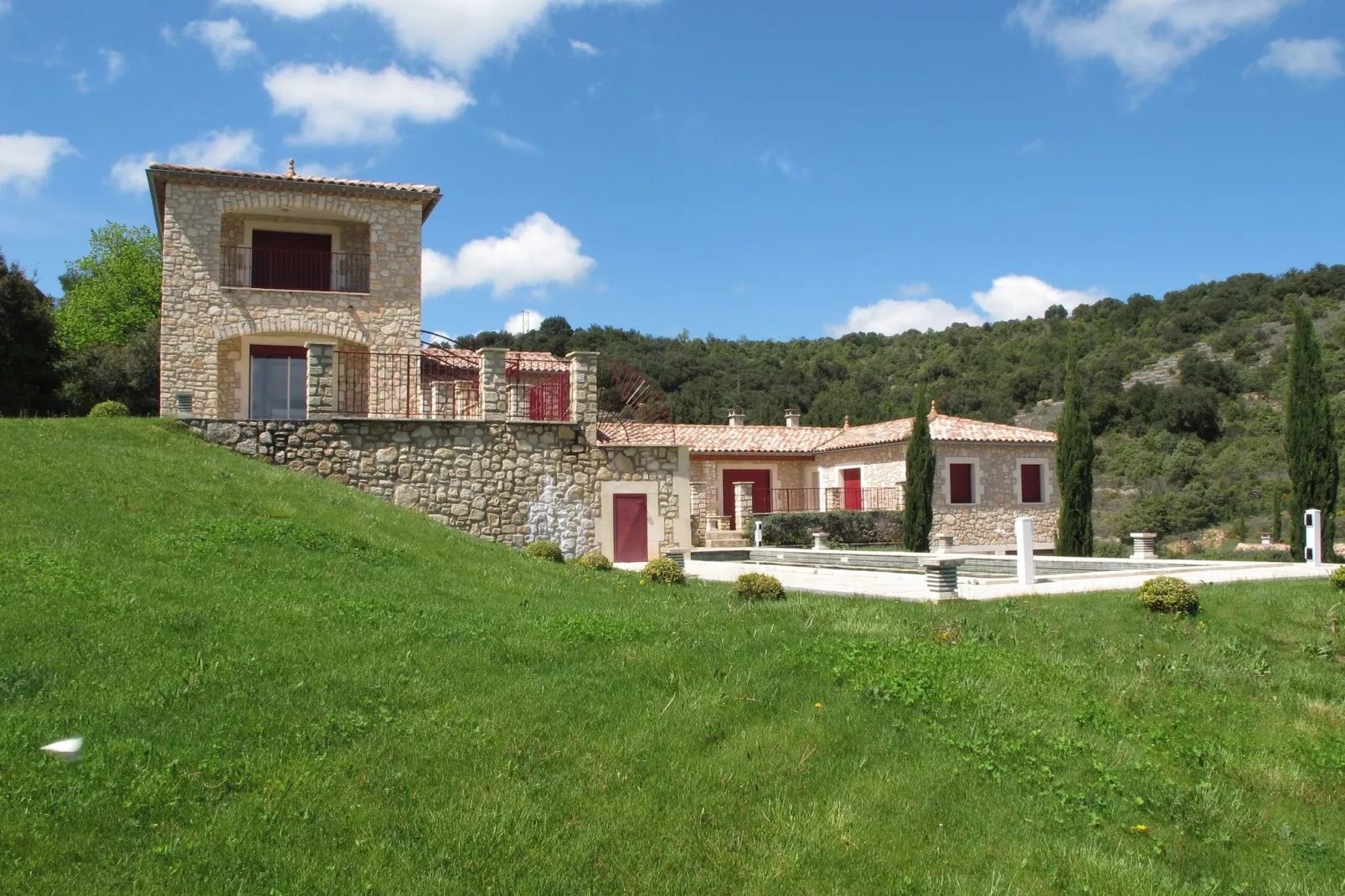 Villa des 4 vents C - Buitenkant zomer