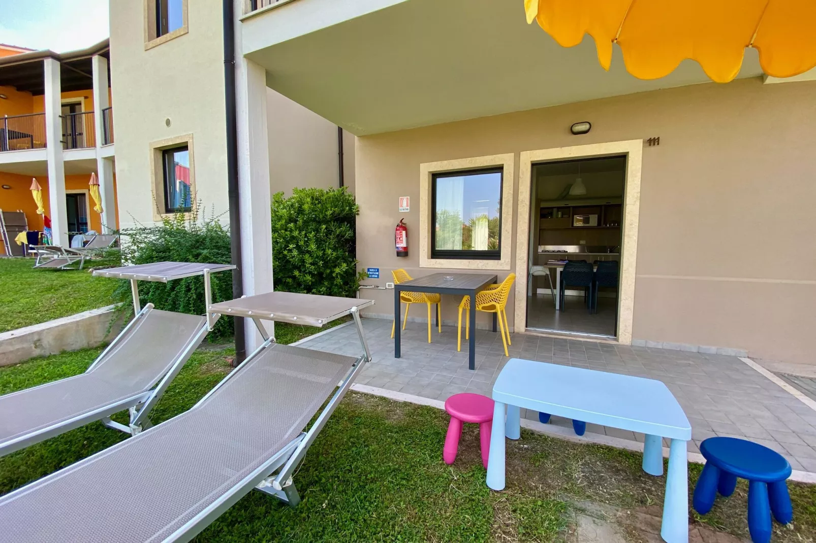 Residence Belvedere Village Castelnuovo del Garda-Trilo Family-Terrasbalkon