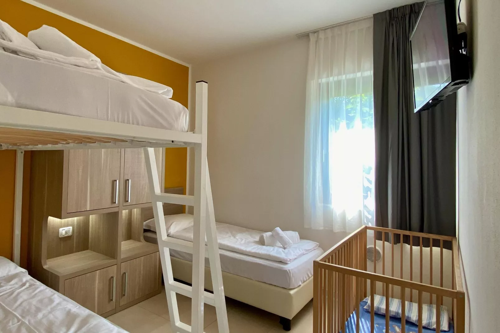 Residence Belvedere Village Castelnuovo del Garda-Trilo Family-Slaapkamer