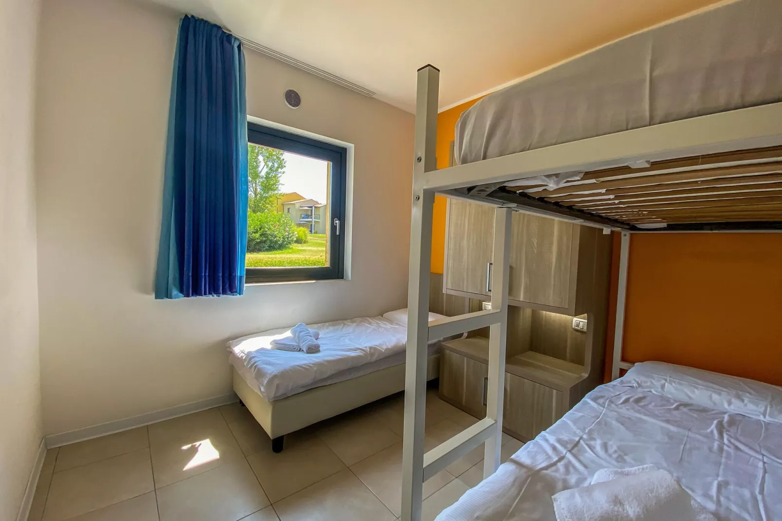 Residence Belvedere Village Castelnuovo del Garda-Trilo premium-Slaapkamer