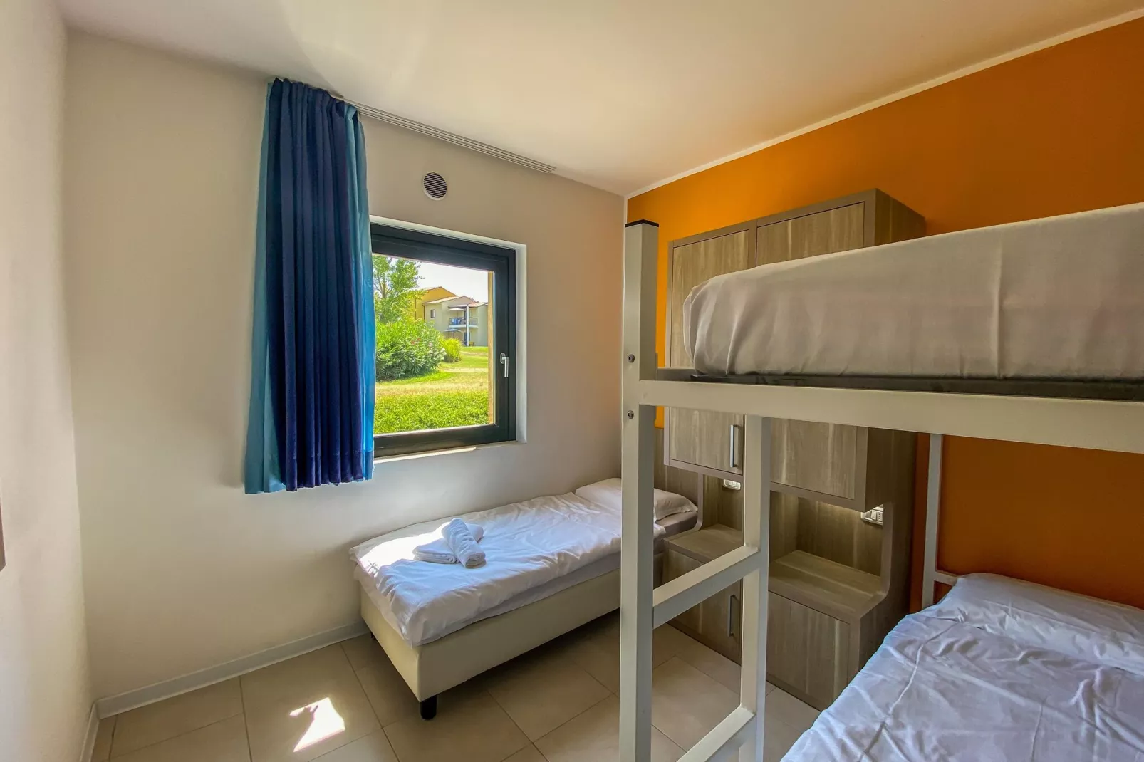 Residence Belvedere Village Castelnuovo del Garda-Trilo premium-Slaapkamer