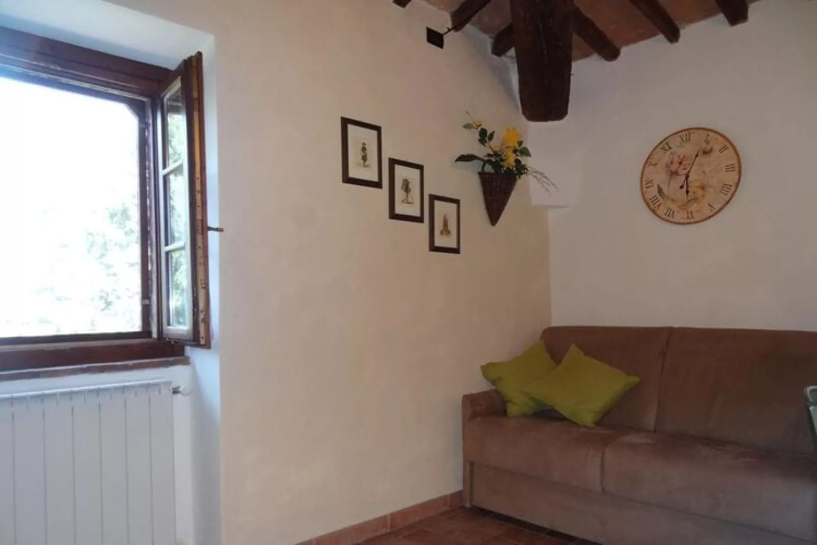 Agri-tourism Casale Giulia, Volterra-App.Typ B Melograno, Mandorlo-Woonkamer