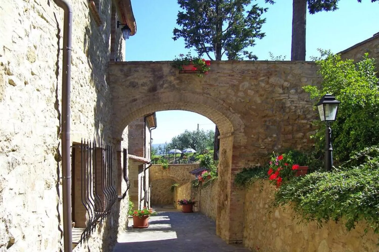 Agri-tourism Casale Giulia, Volterra-App Typ C Abete, Quercia-Buitenkant zomer