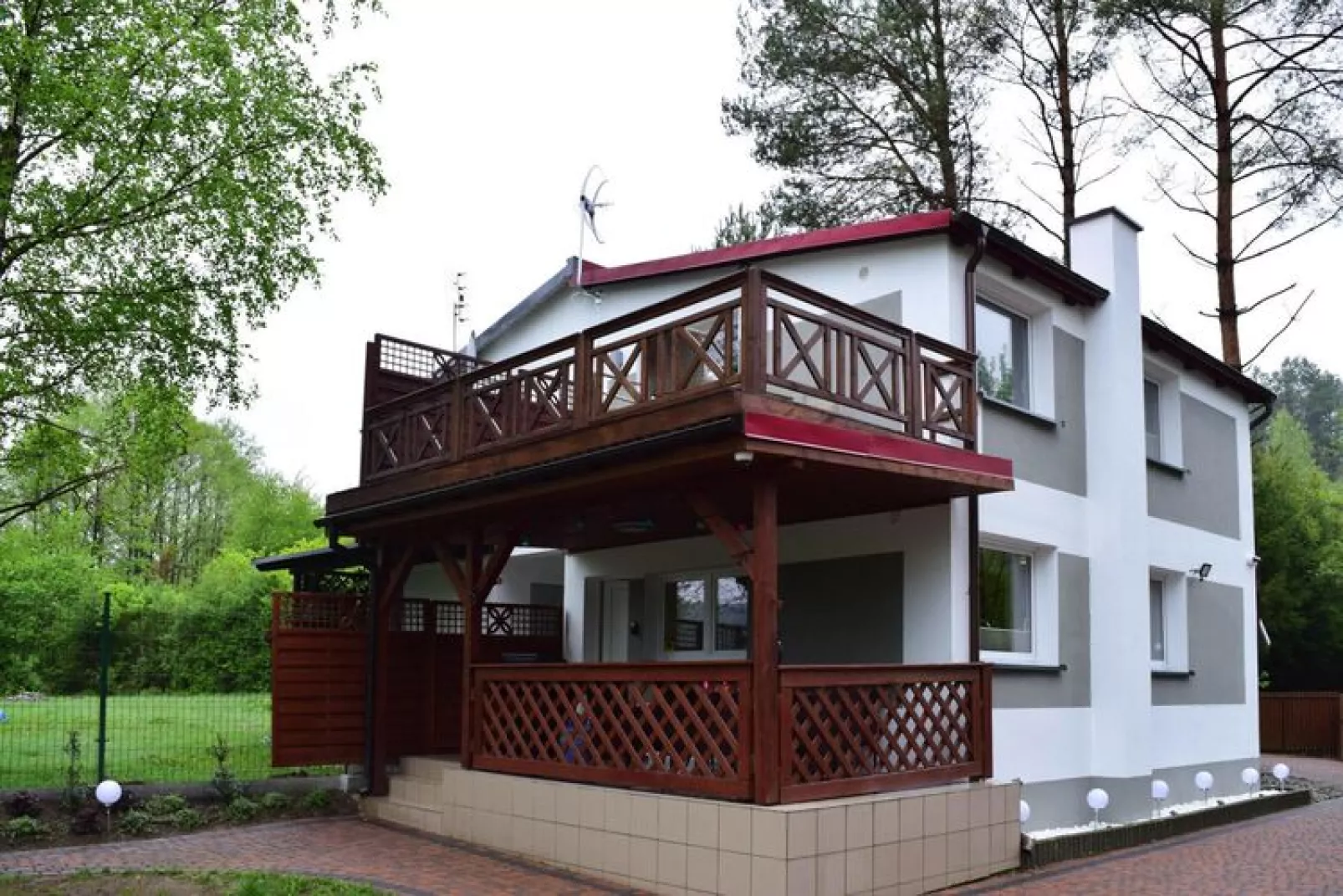 Semi detached house Stare Czaple-Buitenkant zomer