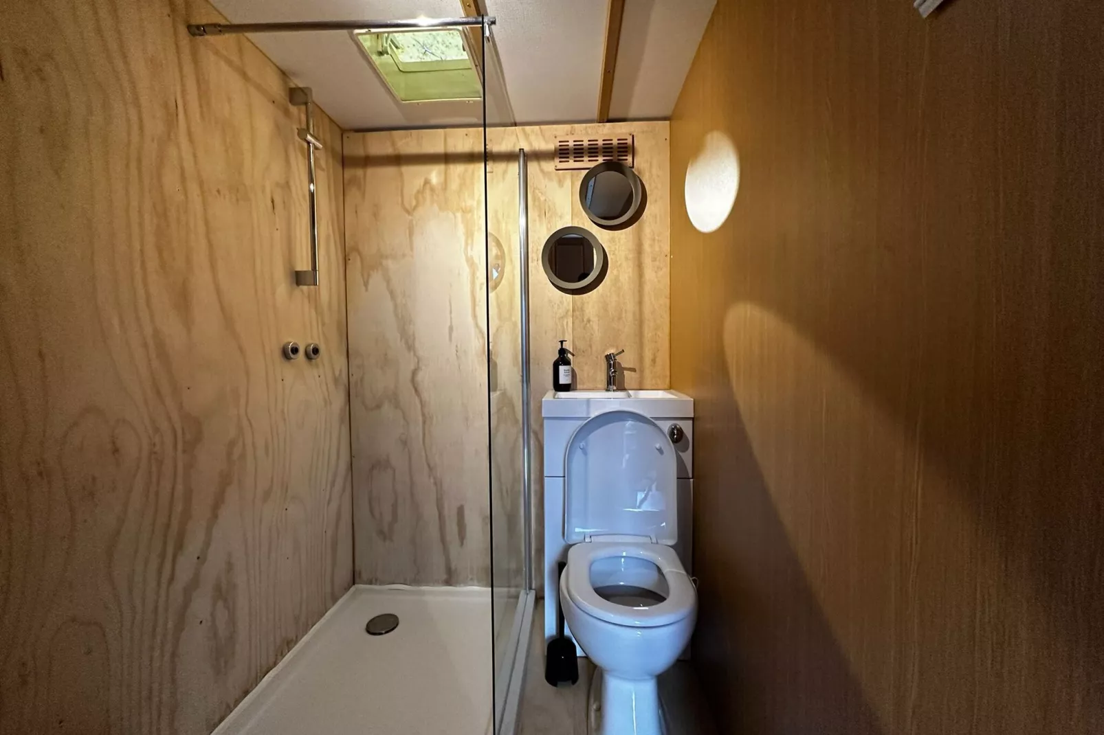 Camping Ideaal-Badkamer