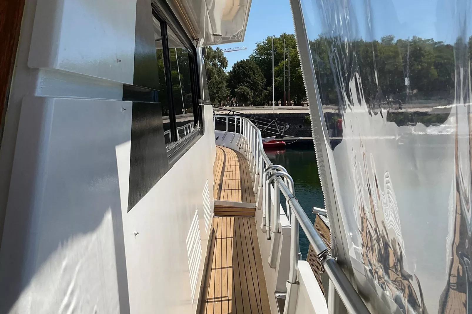 Yacht aquamarina-Buitenkant zomer
