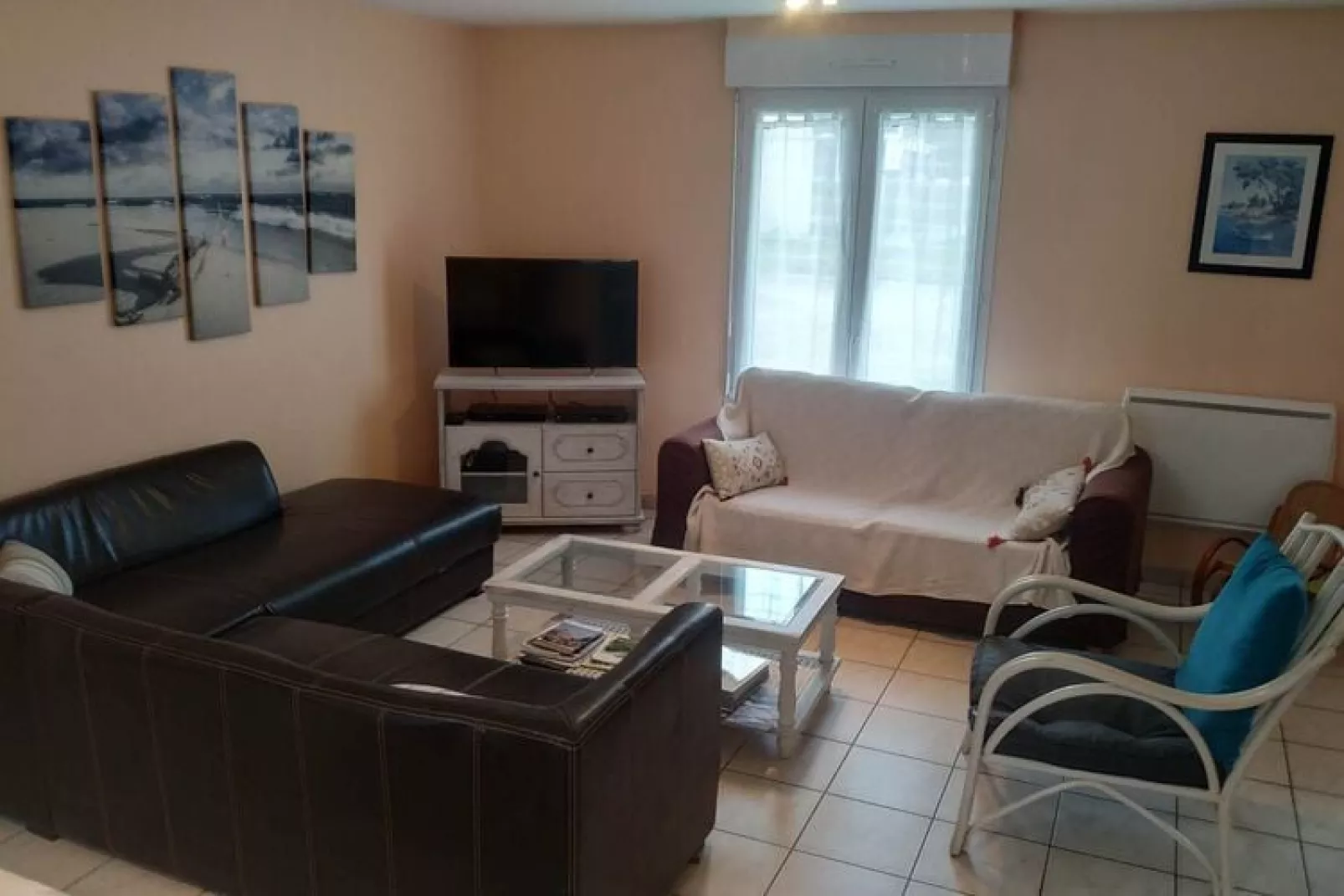 Holiday home Barneville-Carteret-Woonkamer