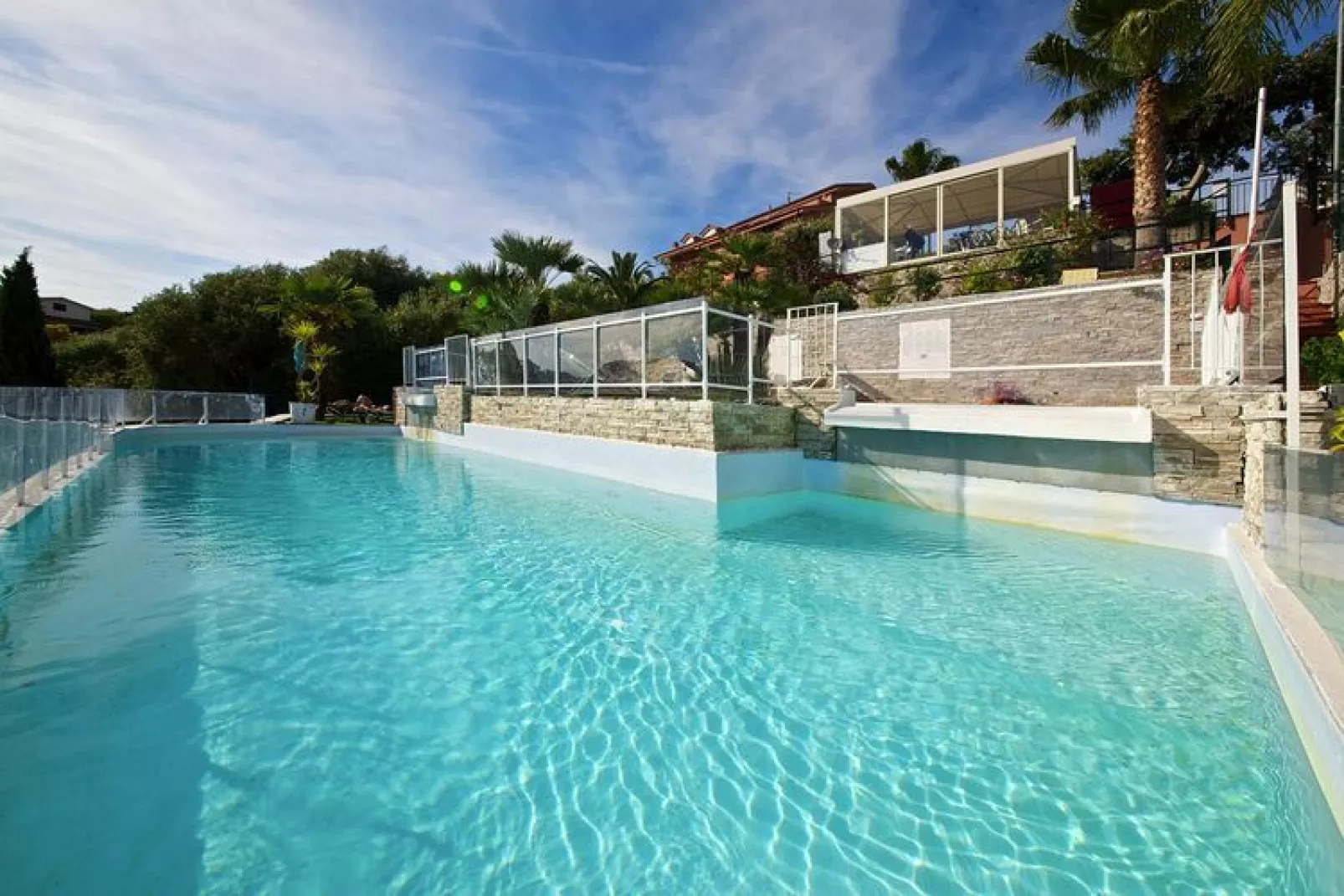Ferienanlage Villa Giada Imperia - Type Trilocale Plus Rosa TR2 / C6 plus-Zwembad