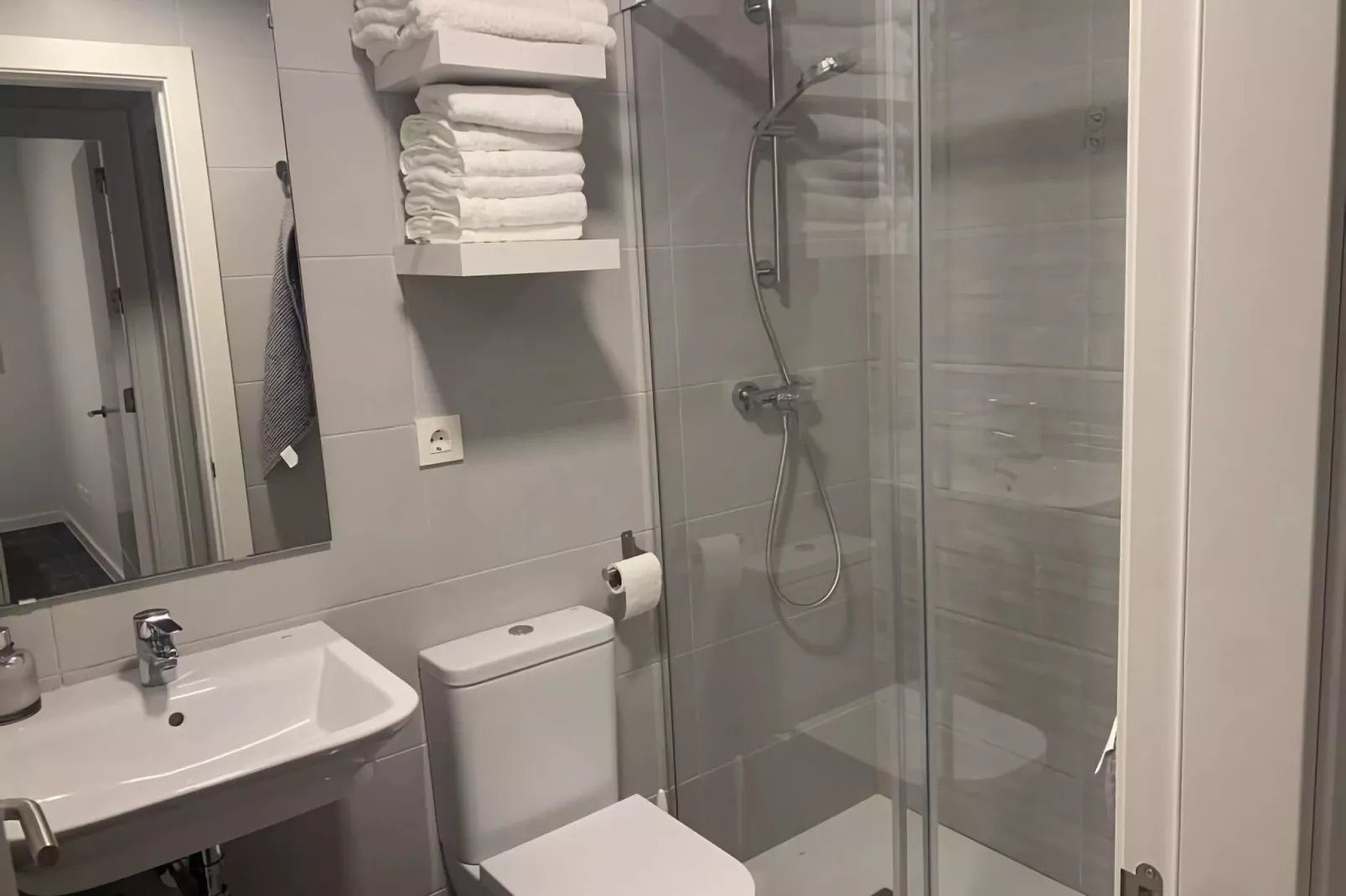 Apartamento Port Avenue - Badkamer