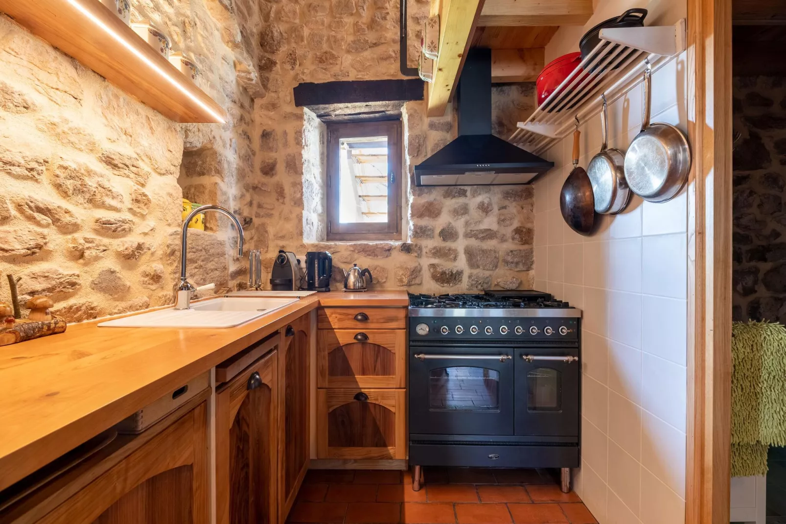 Guesthouse St Basile-Keuken