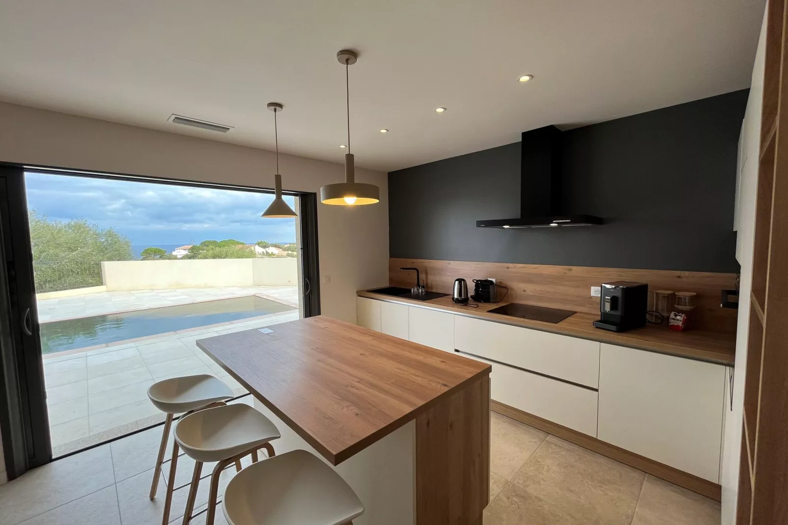 Superbe villa 8 personnes avec piscine et vue mer-Keuken