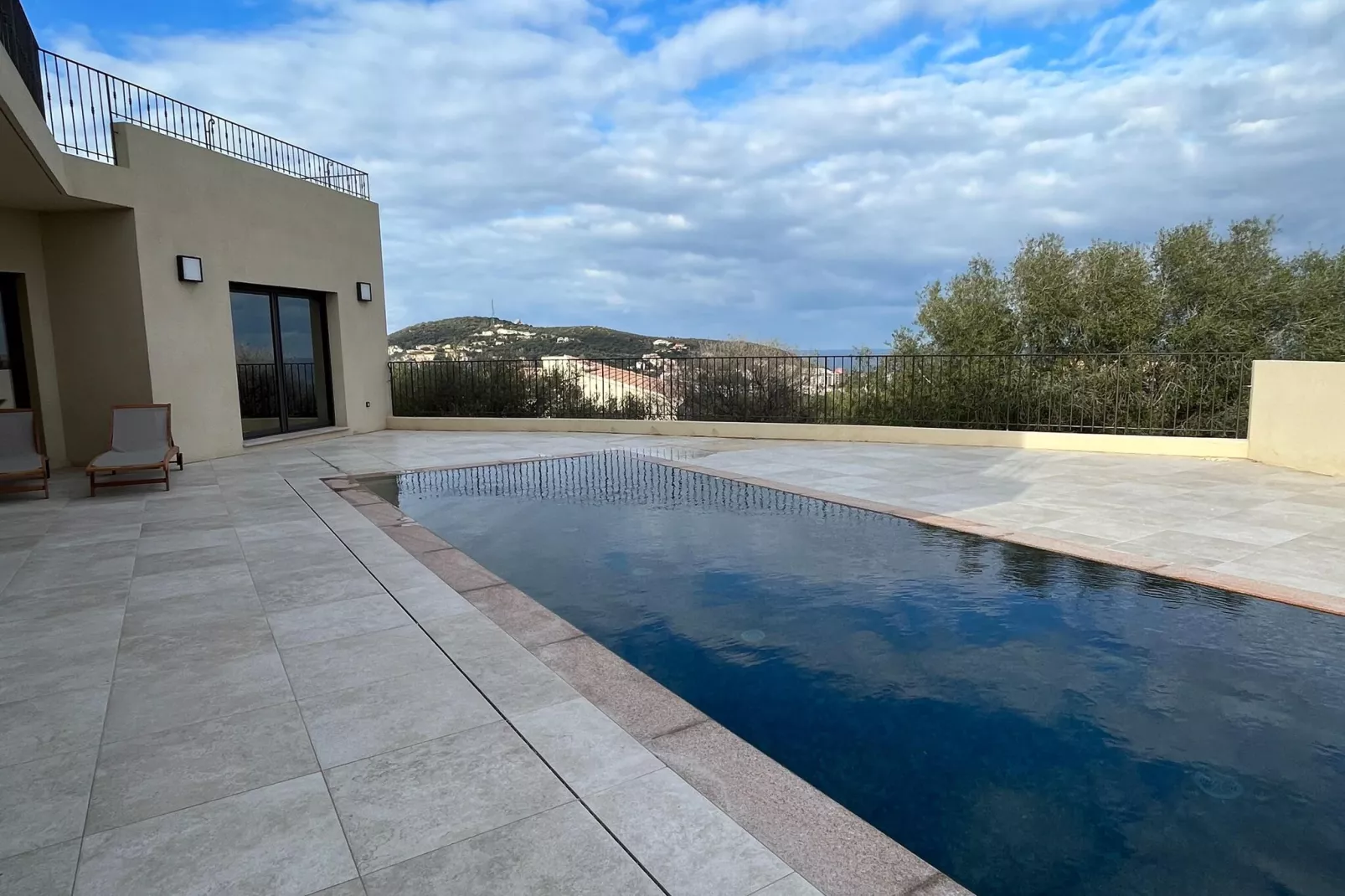 Superbe villa 8 personnes avec piscine et vue mer-Zwembad