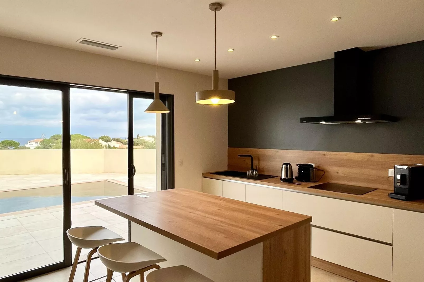 Superbe villa 8 personnes avec piscine et vue mer-Keuken