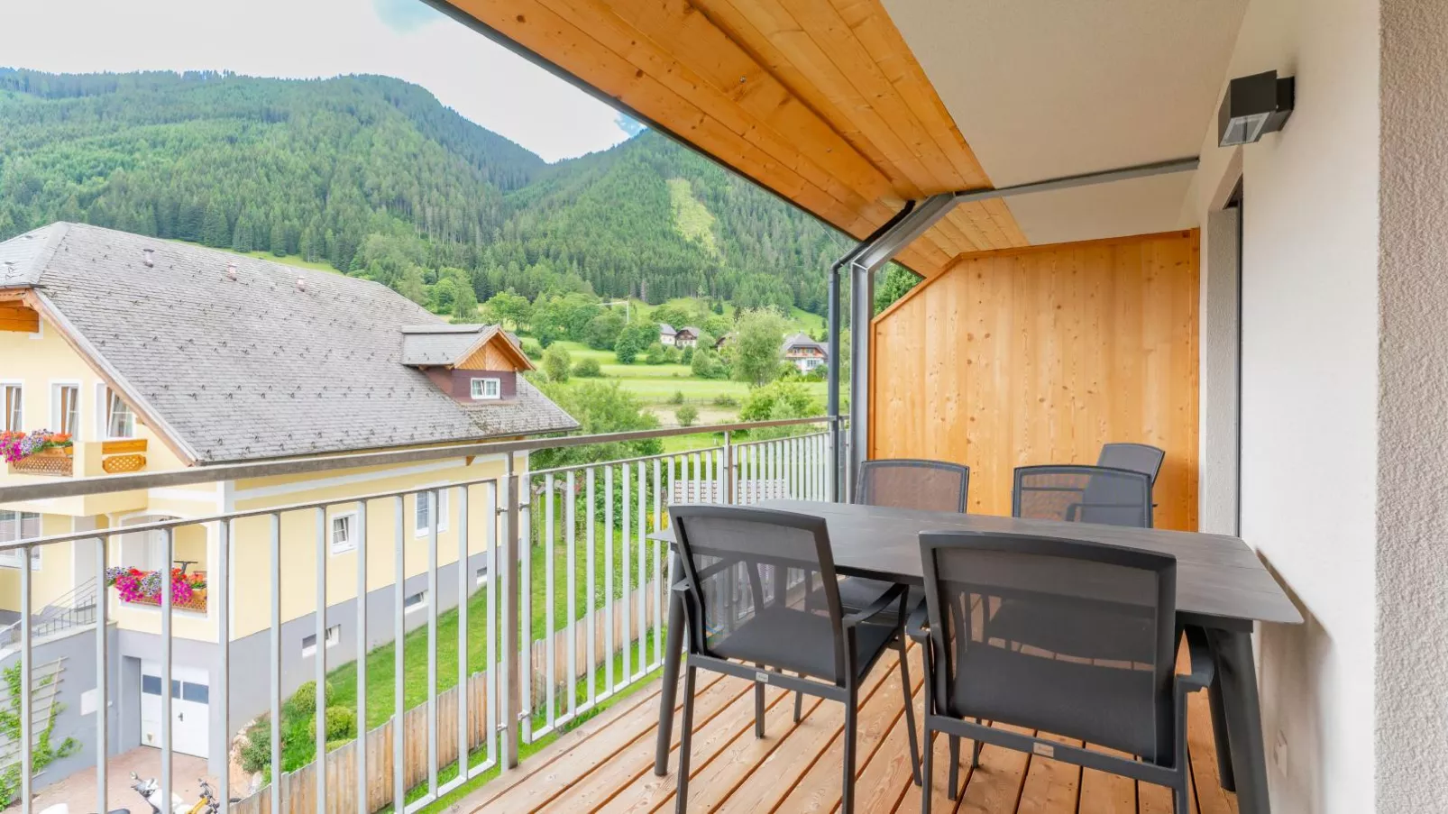 Ski Nature Apartment Lungau Top 13-Terrasbalkon