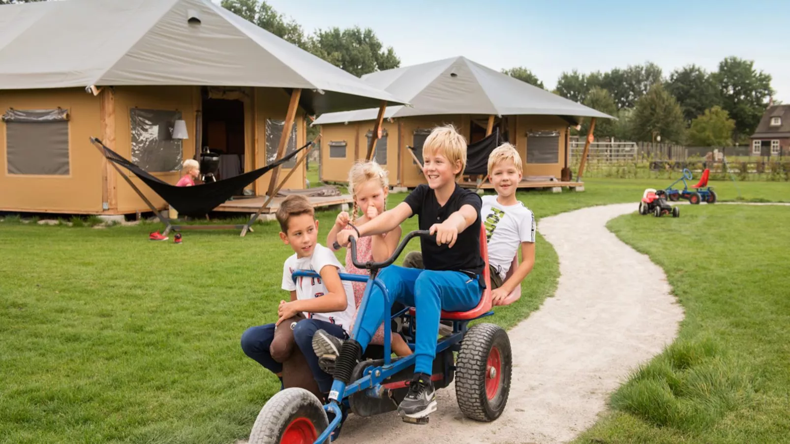 Alpacafarm Vorstenbosch-Parkfaciliteiten