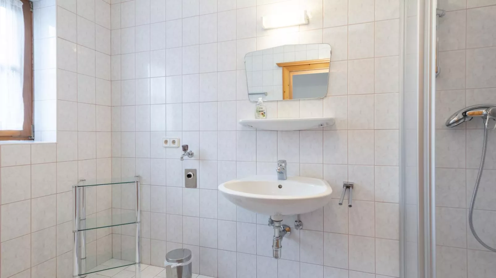Haus Durchegg-Badkamer