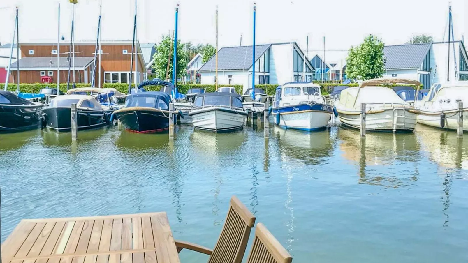 Woonark De Woude-Uitzicht zomer