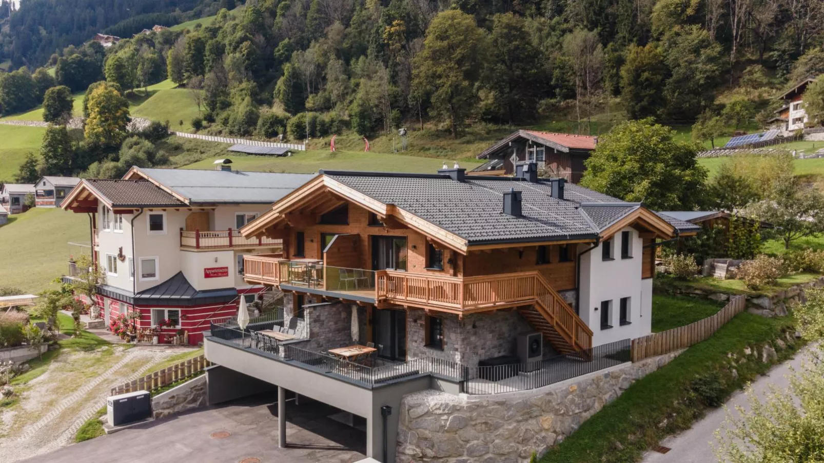 Tauernlodge Berglust-Buitenkant zomer