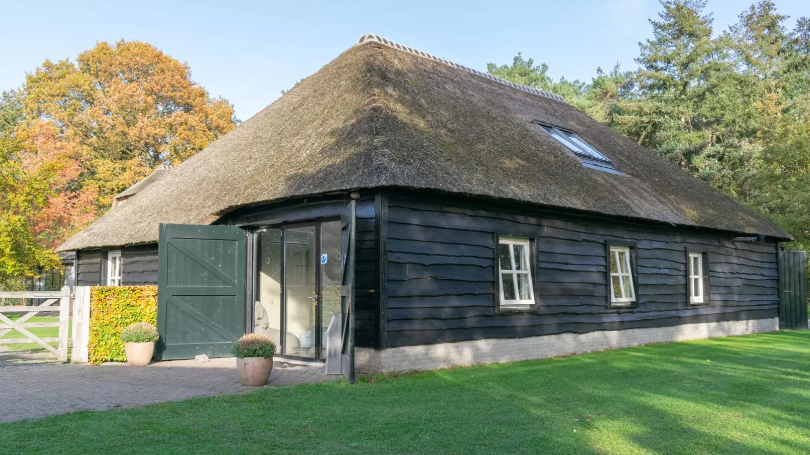 Landhuis de Vos-Buitenkant zomer